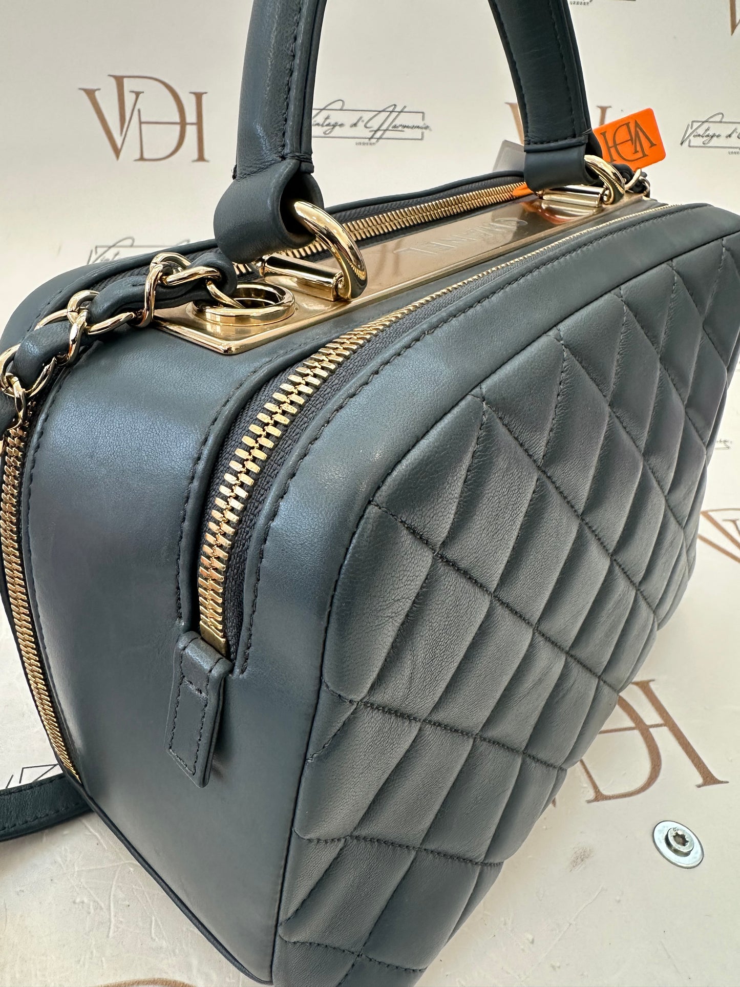 017899 - Chanel Gray Lambskin Trendy CC