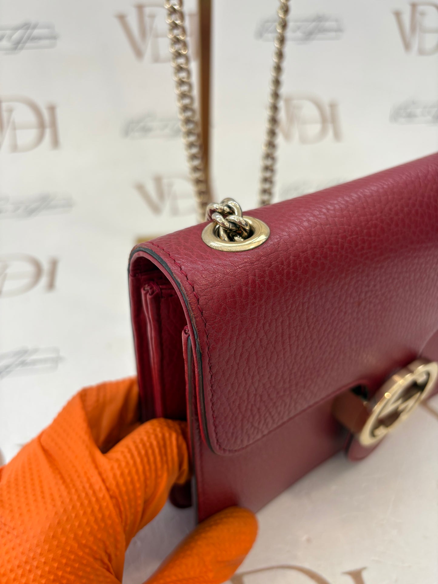 384089 - Gucci Interlocking