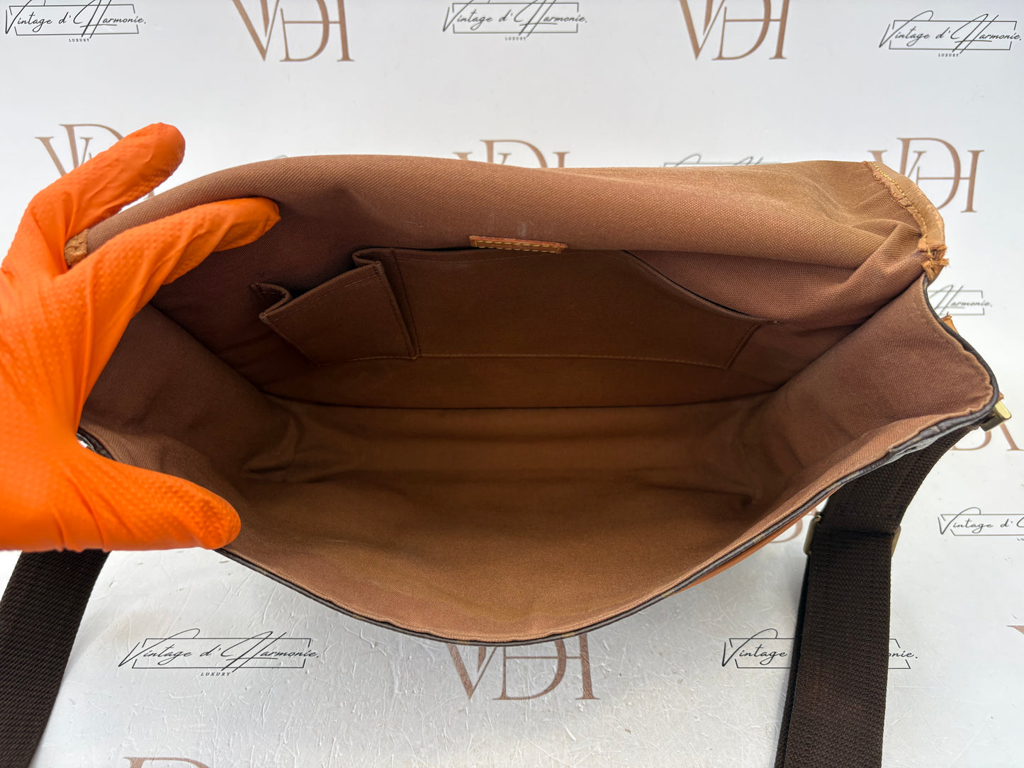 200996 - Louis Vuitton Bosphore