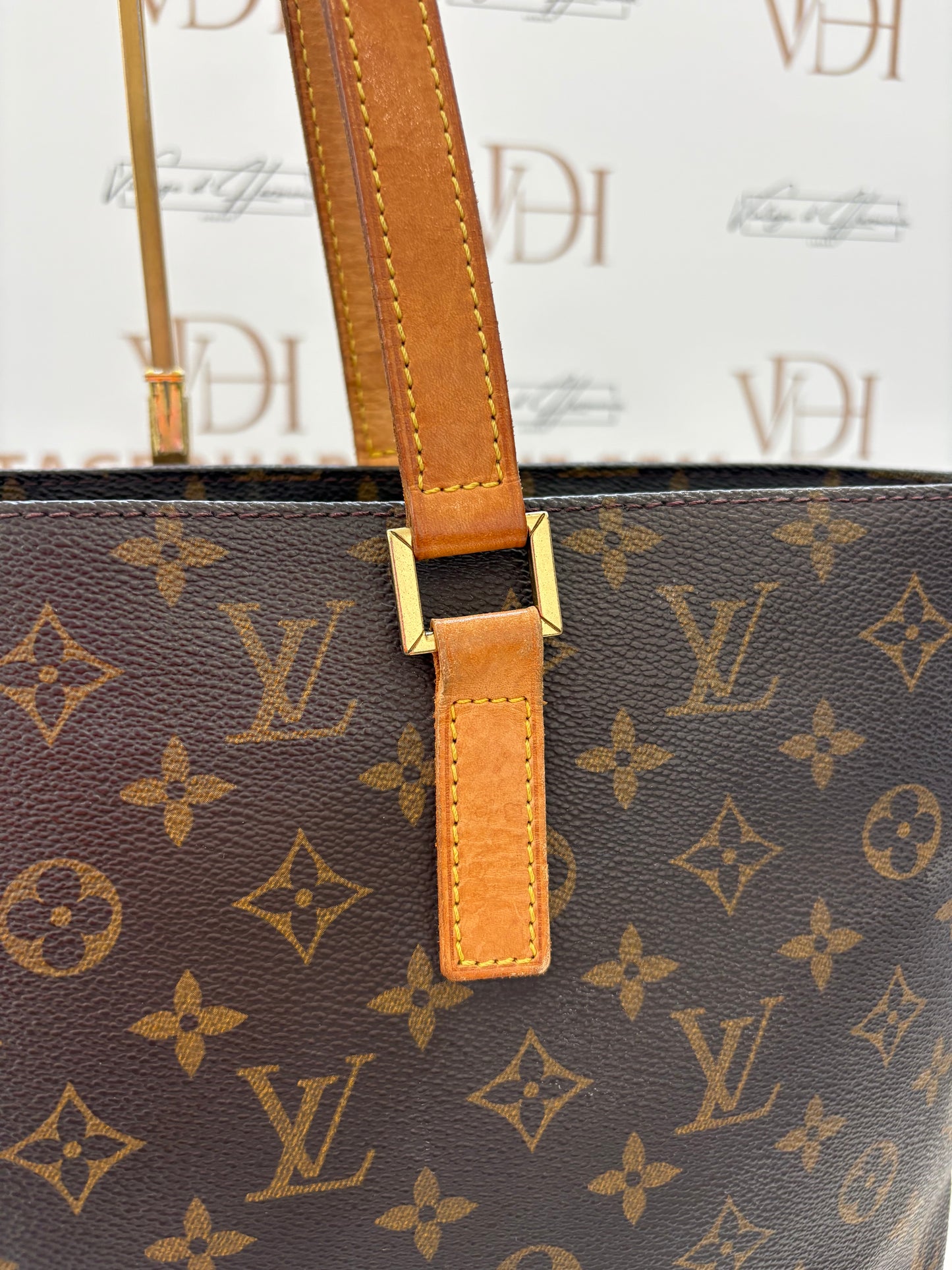 018259 - Louis Vuitton Luco