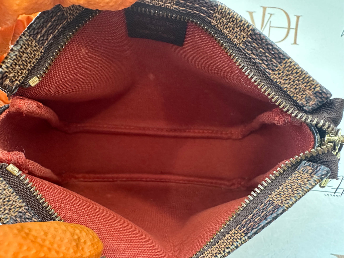 017849 - Louis Vuitton Damier Trousse Makeup