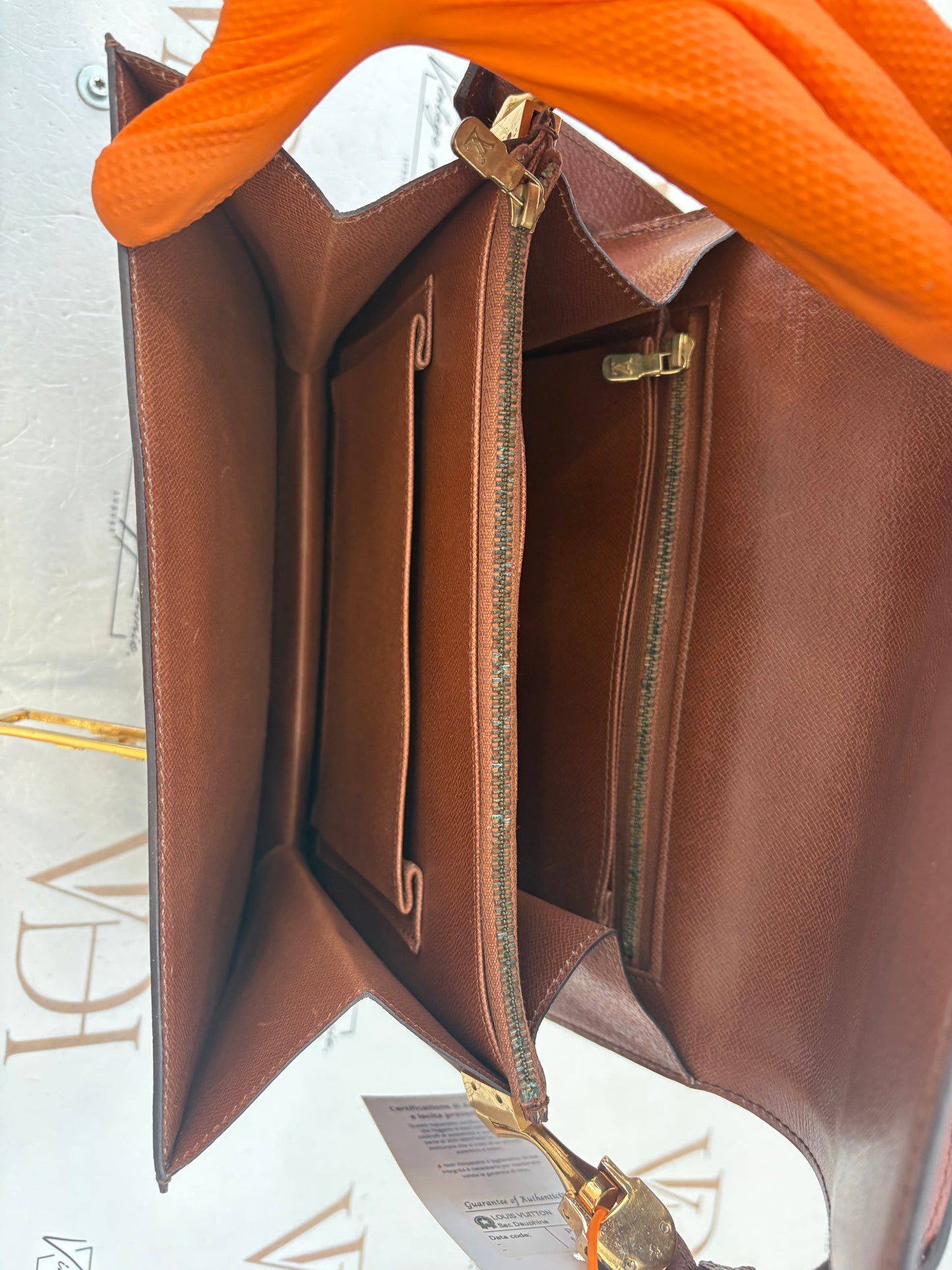 018845 - Louis Vuitton Sac Dauphine