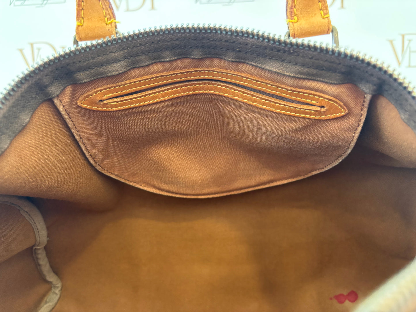 018545 - Louis Vuitton Speedy 35