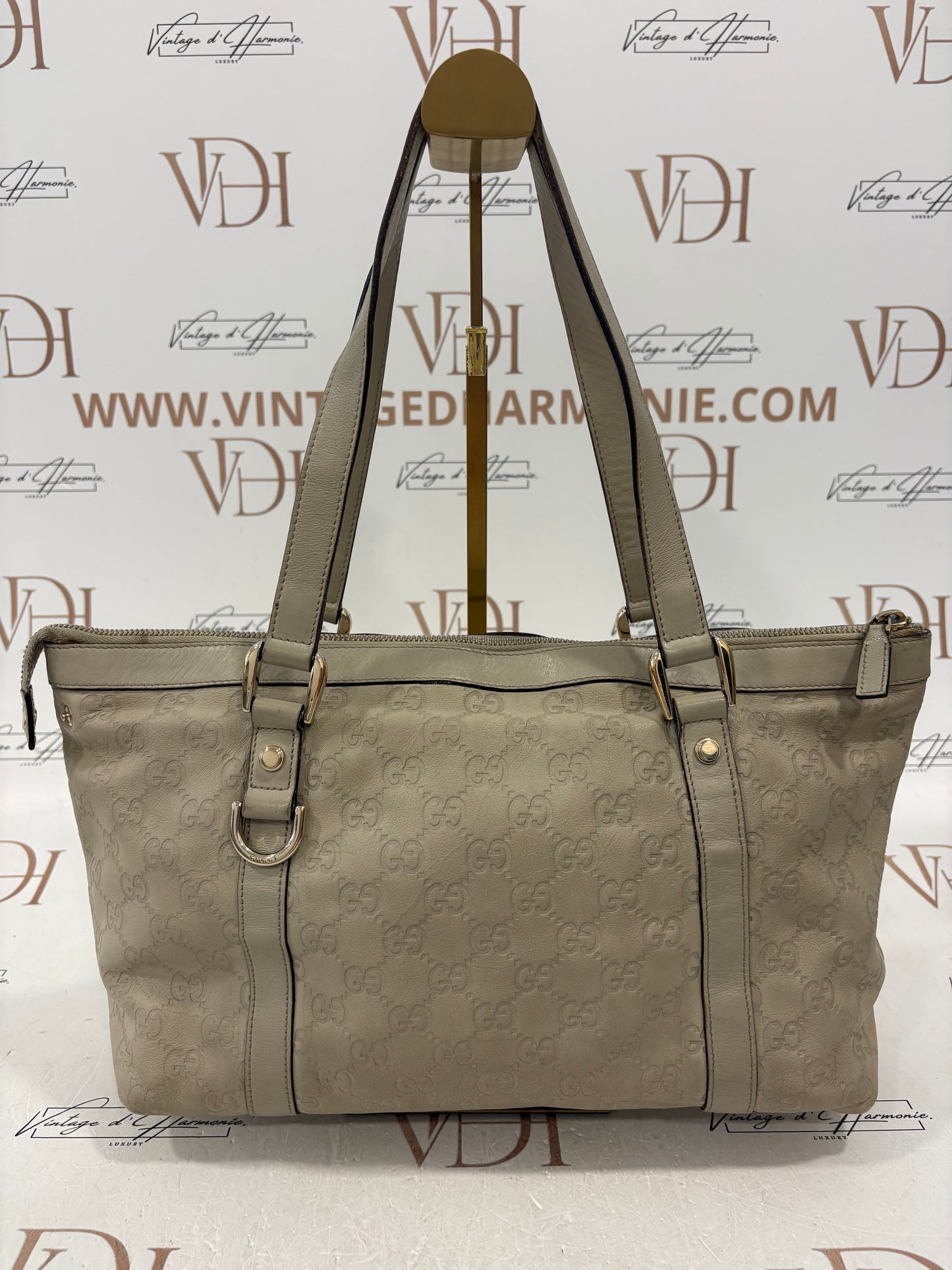 383666 - Gucci Abbey