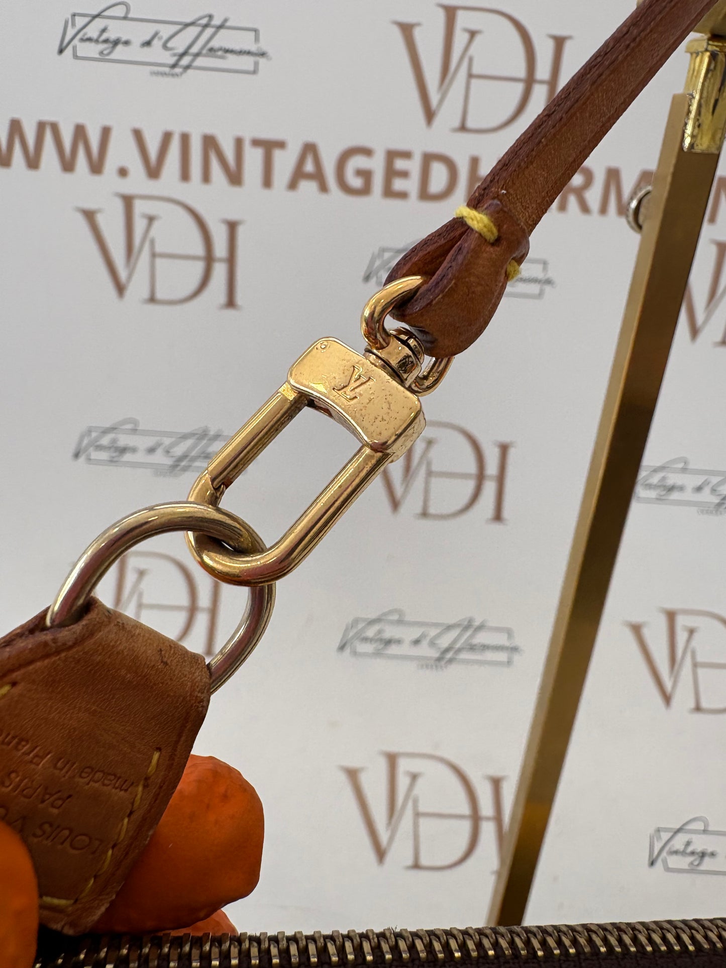 383156 - Louis Vuitton Pochette Accessoires