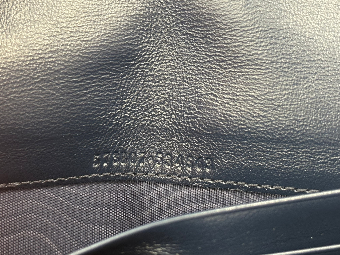 382235 - Gucci Marmont
