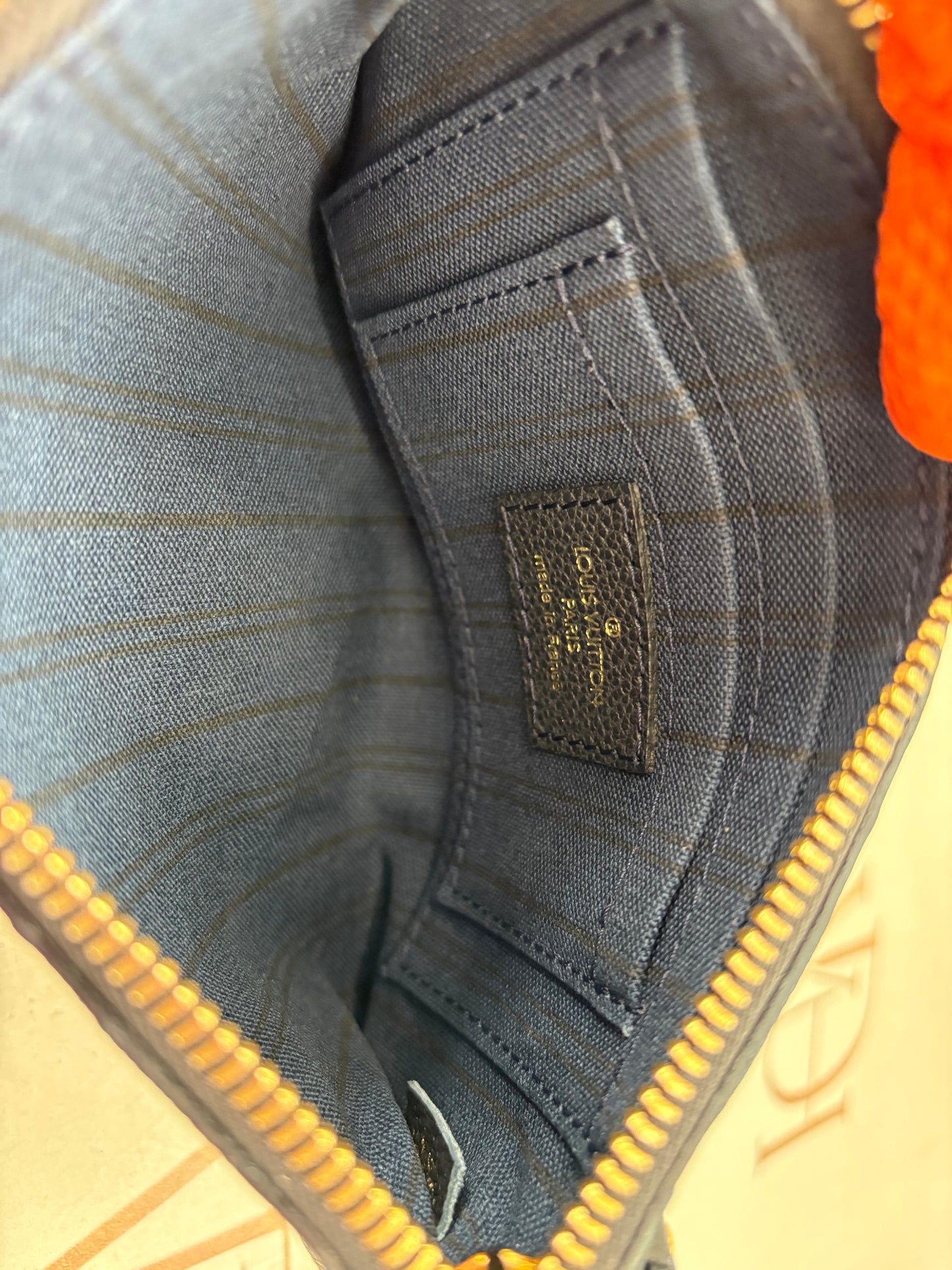 018828 - Louis Vuitton Pochette Mini