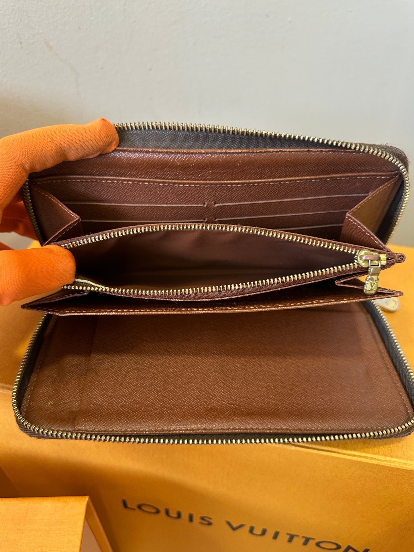 Louis Vuitton Zippy