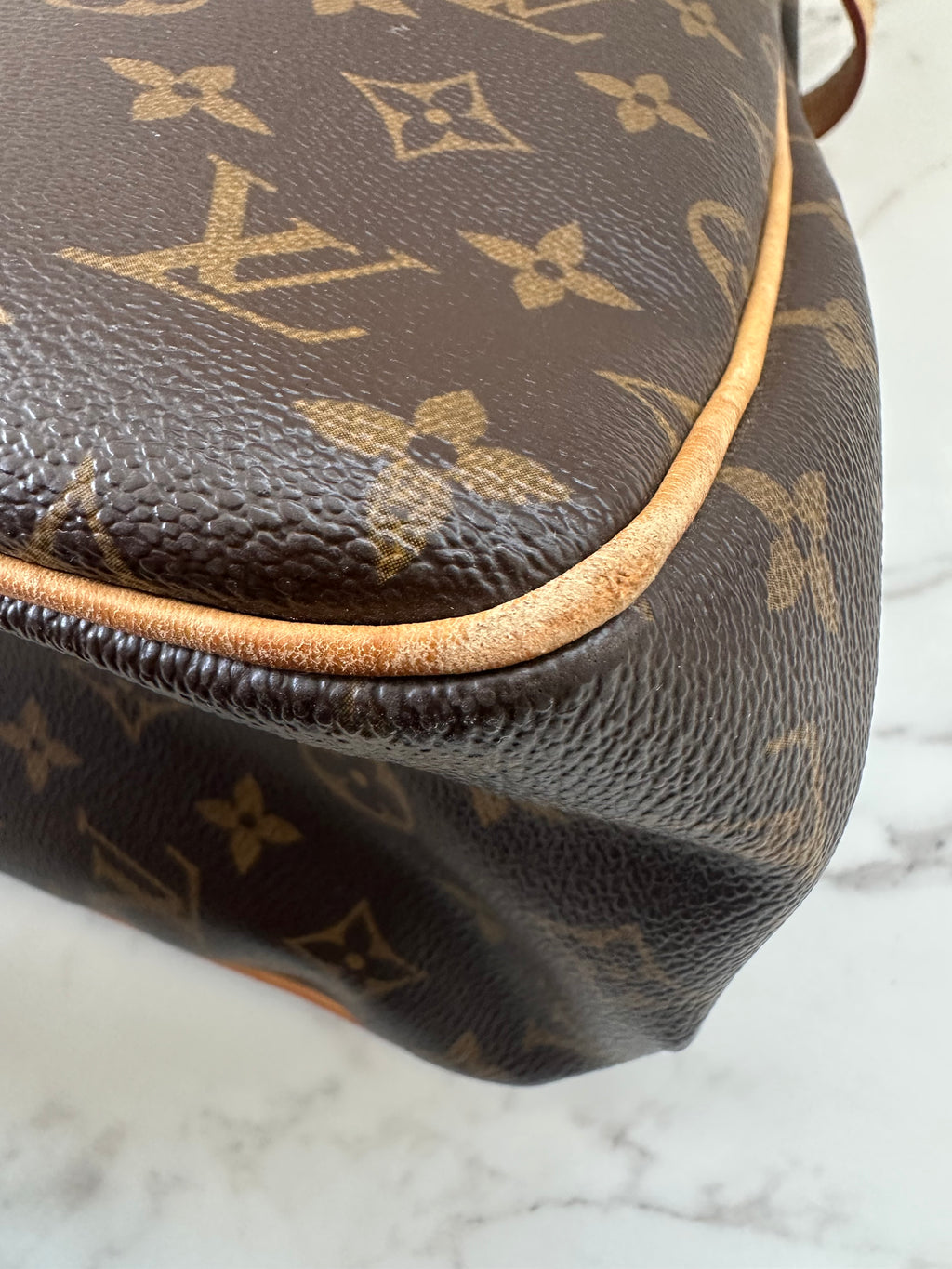 Louis Vuitton Batignolles