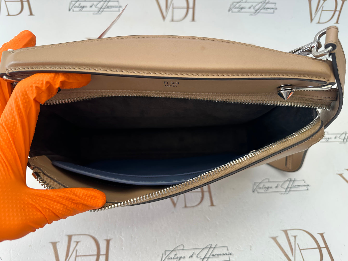 384212 - Fendi Dotcom