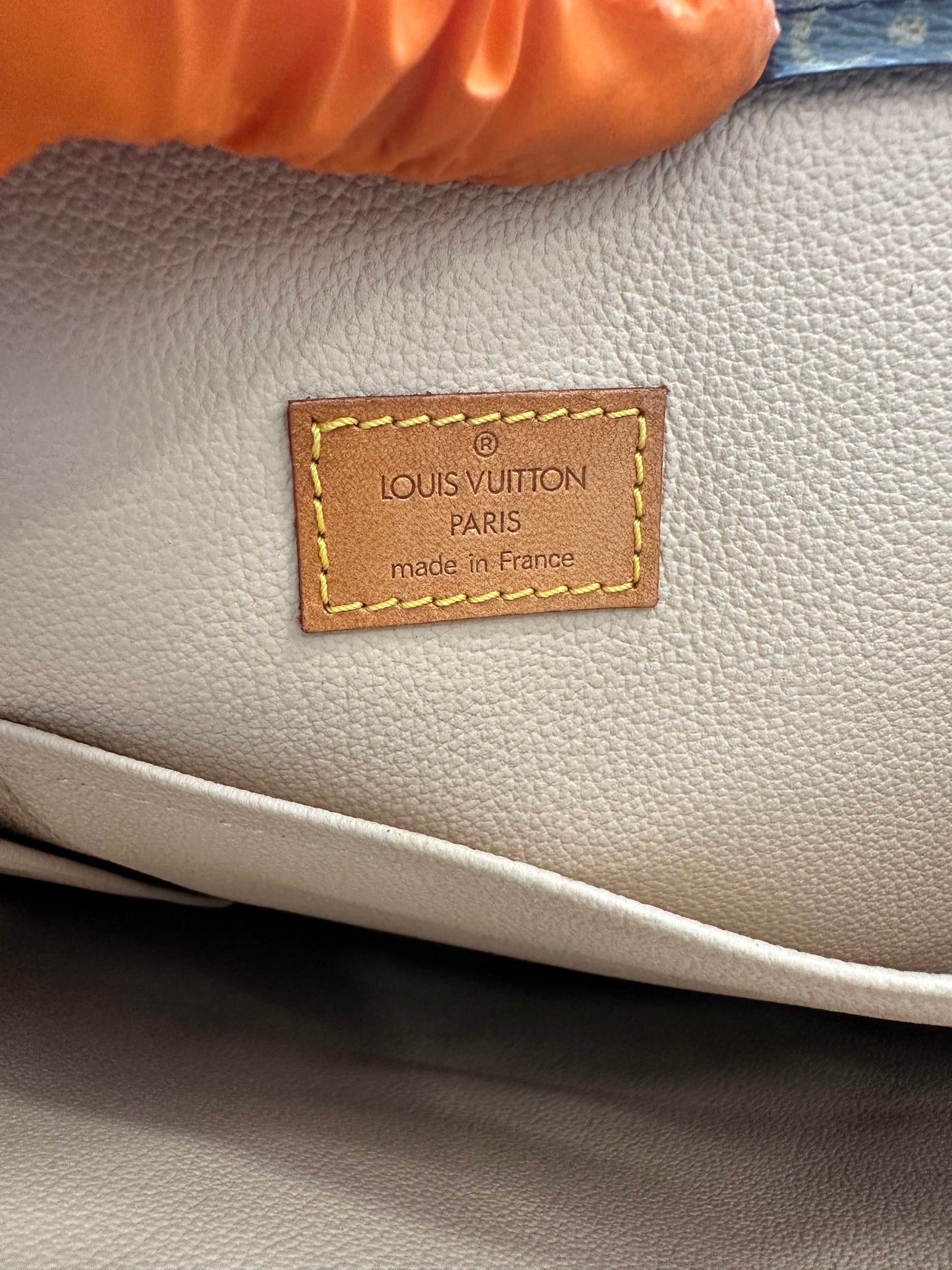 016917 - Louis Vuitton Sac Plat