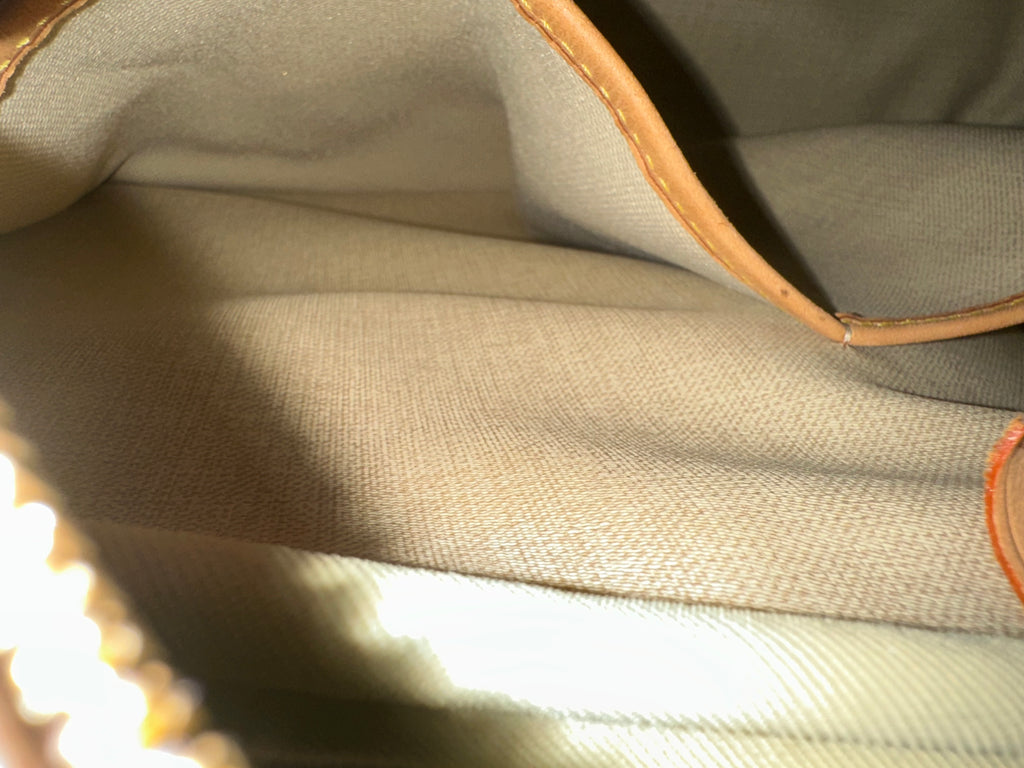 Louis Vuitton Deauville