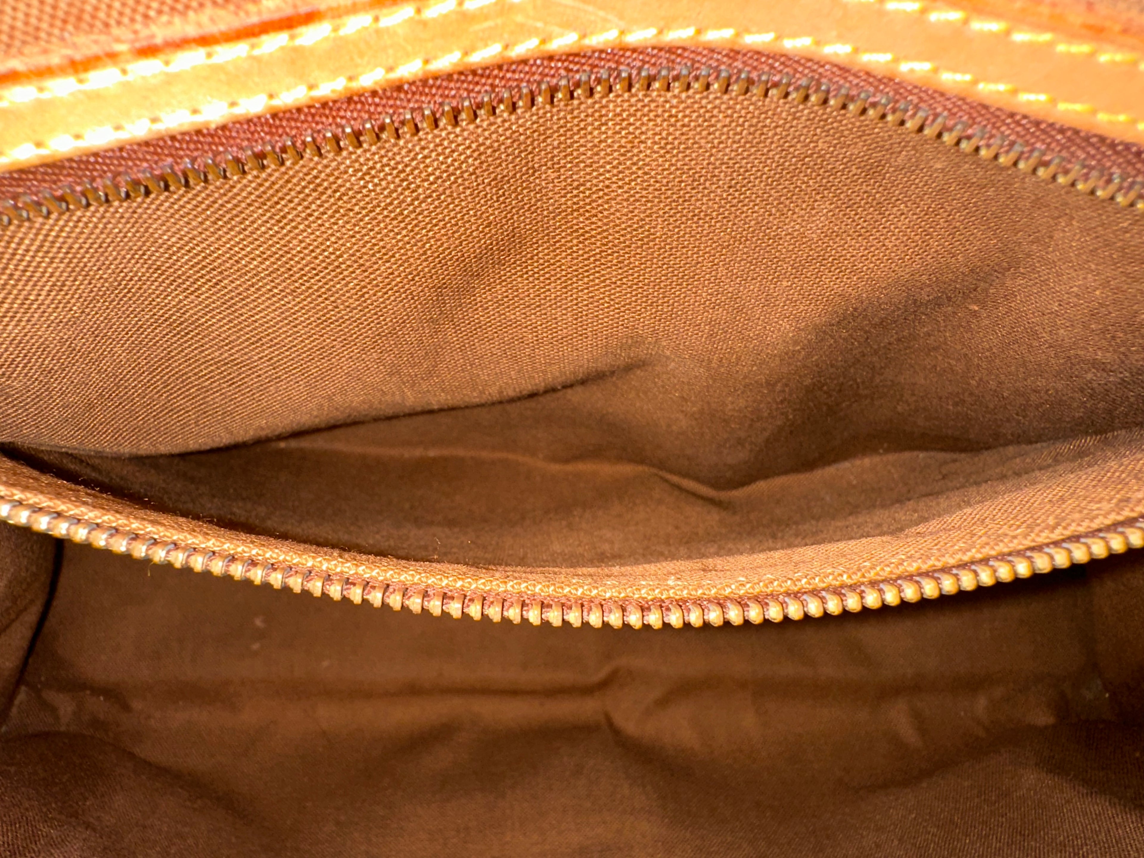 Louis Vuitton Beverly Business