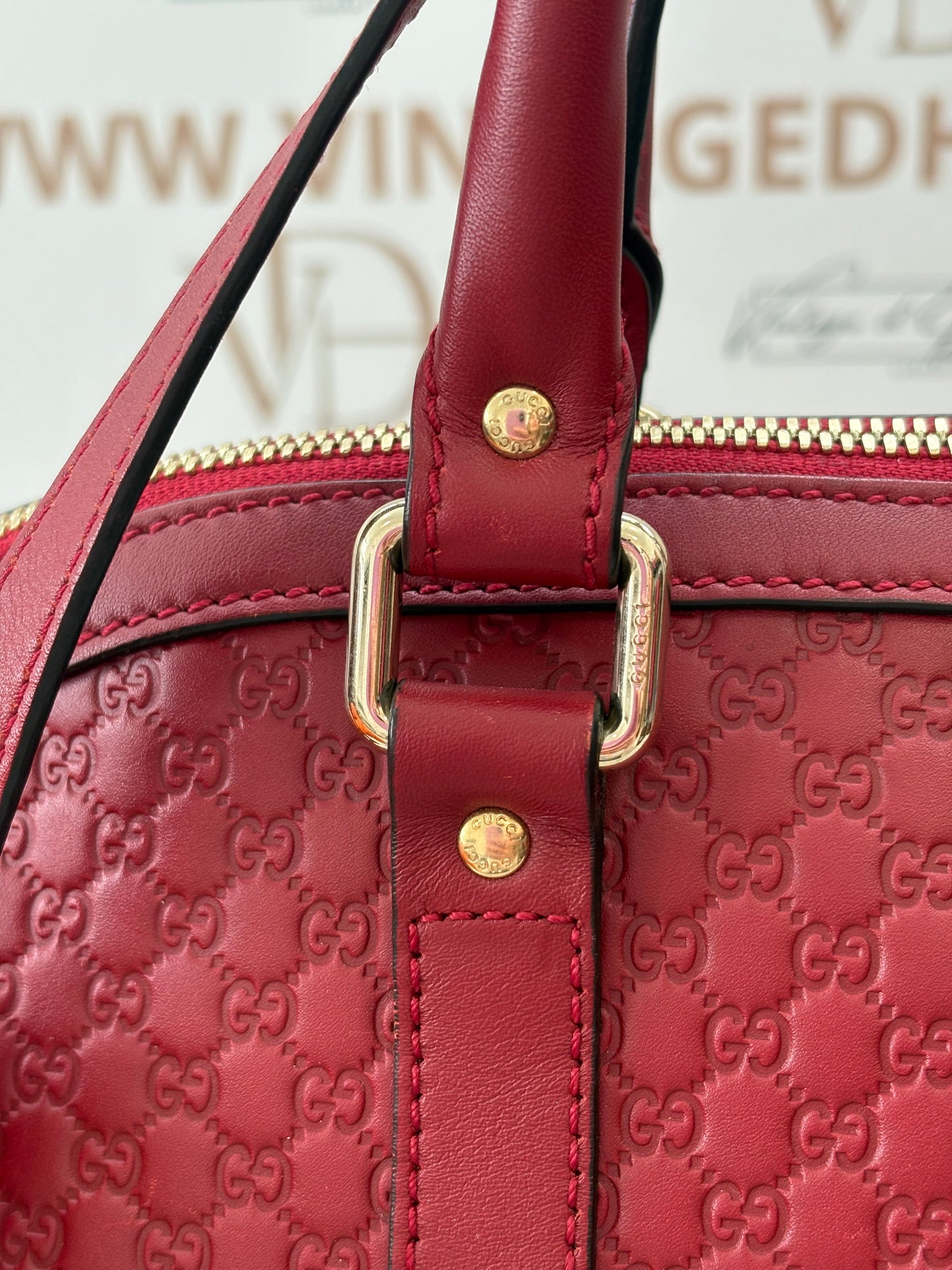 384269 - Gucci