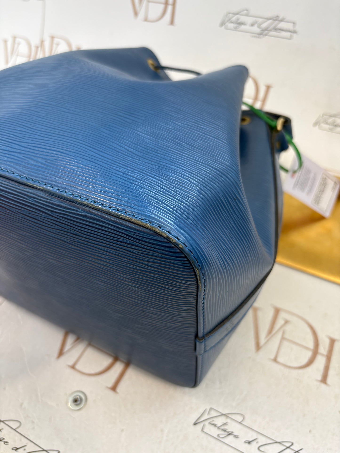 017137 - Louis Vuitton Epi Petit Noé