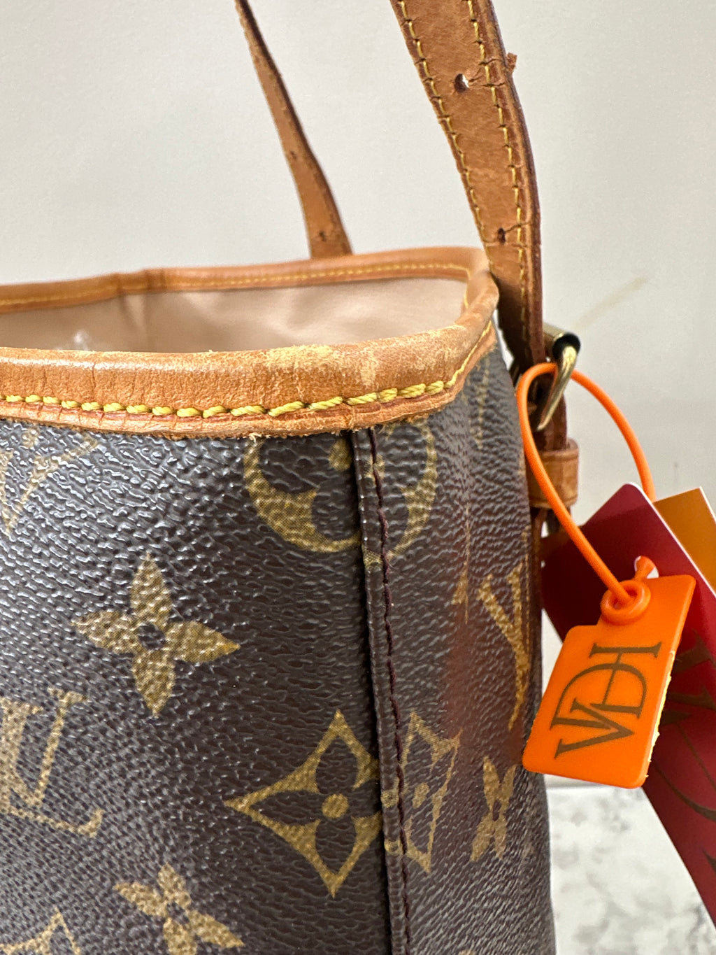 Louis Vuitton Bucket GM