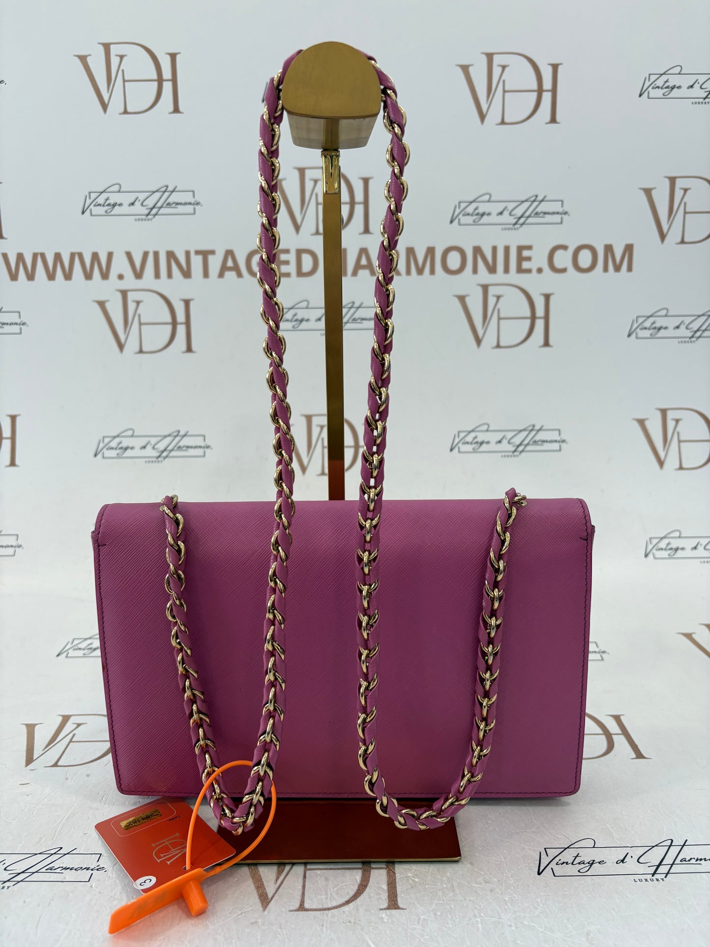 384182 - Salvatore Ferragamo Vara