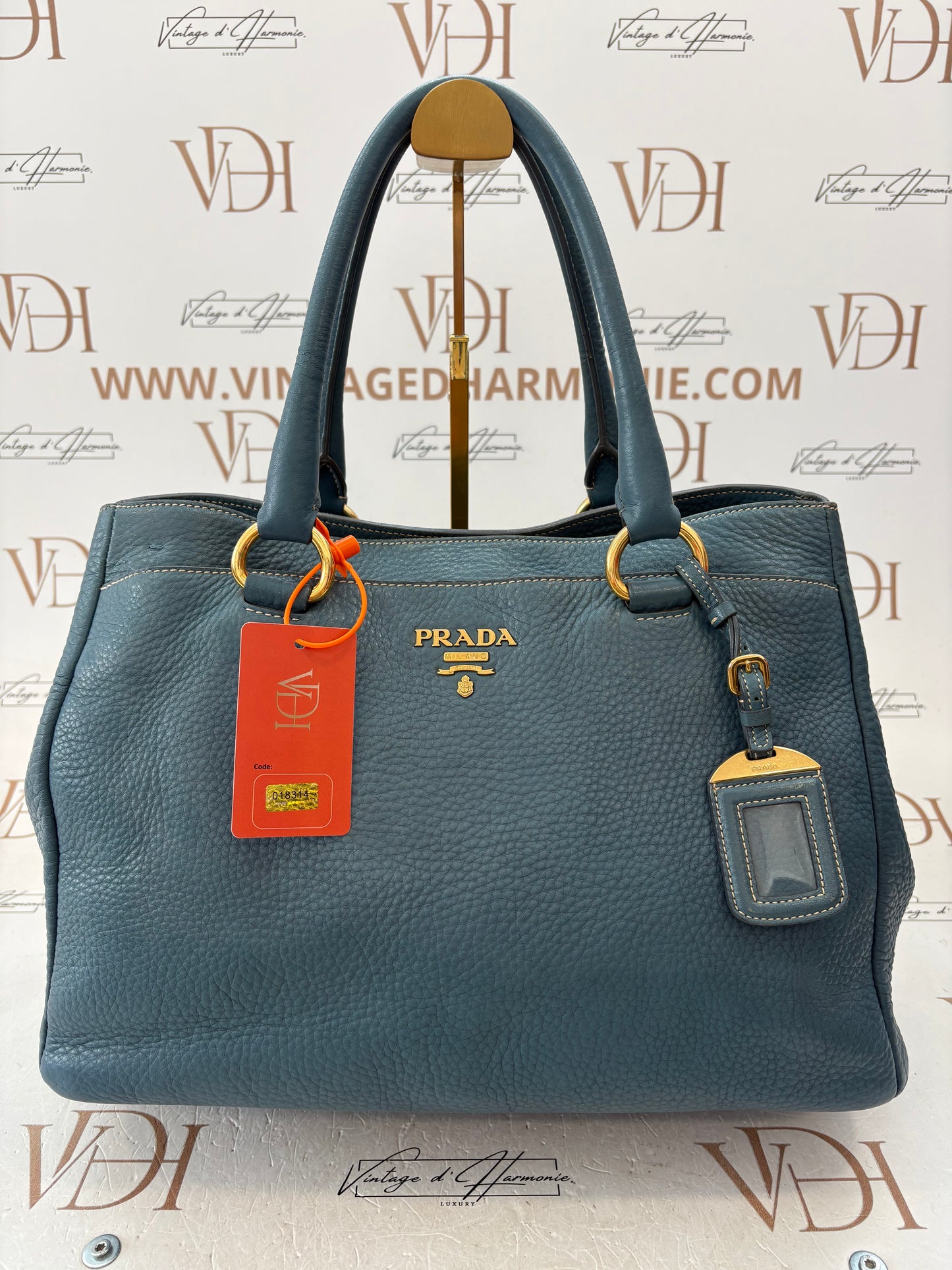 018314 - Prada Bag