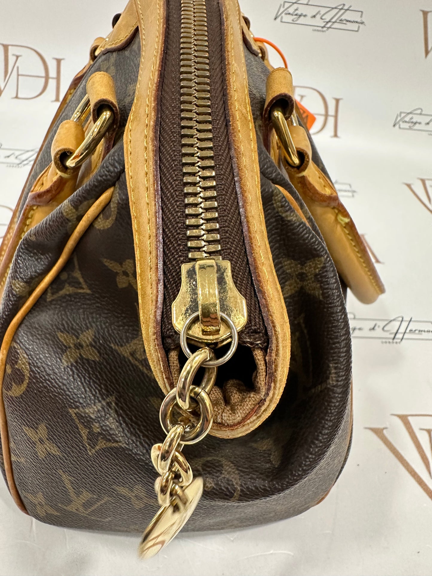 017980 - Louis Vuitton Tivoli PM