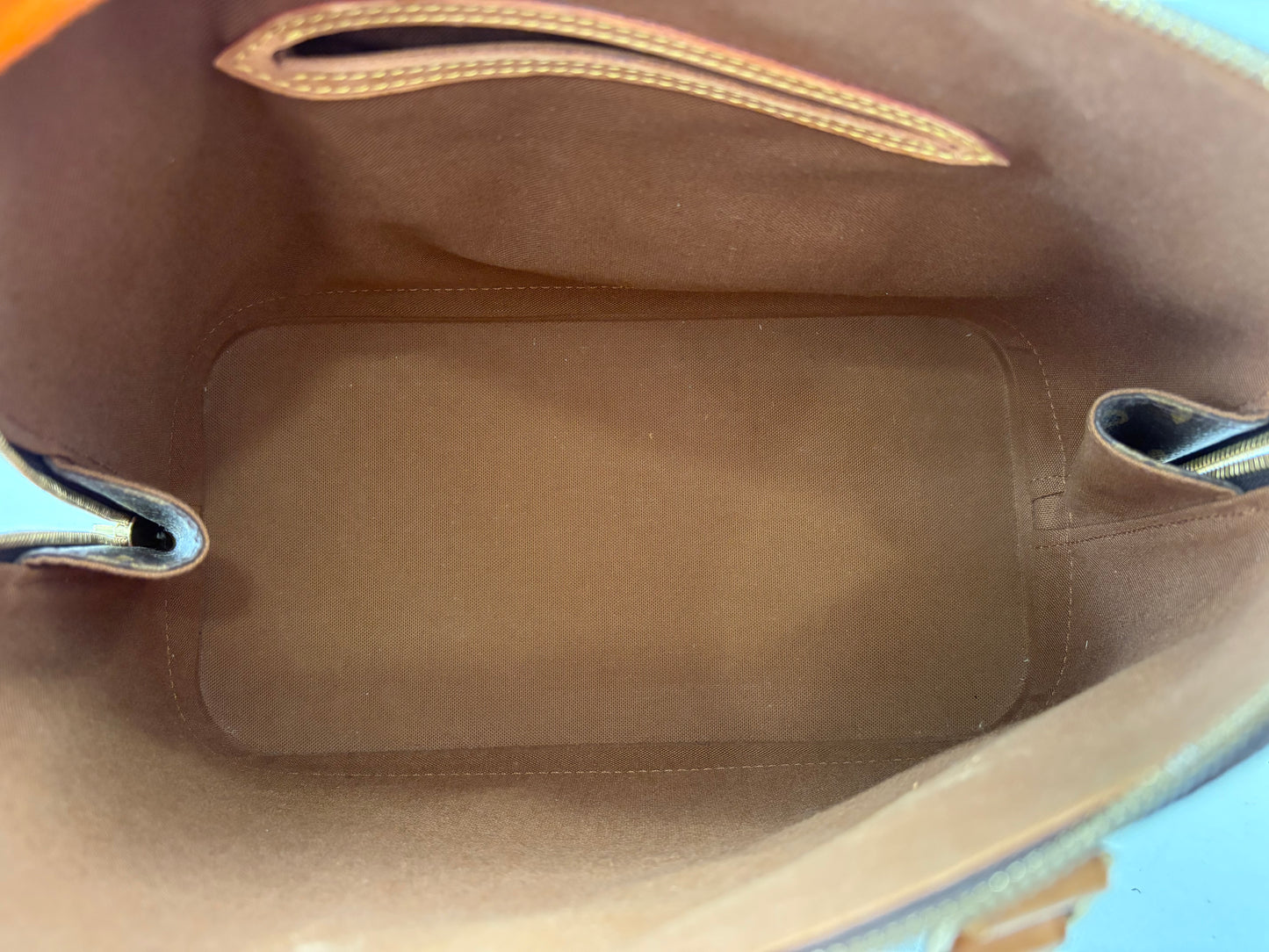 018850 - Louis Vuitton Alma