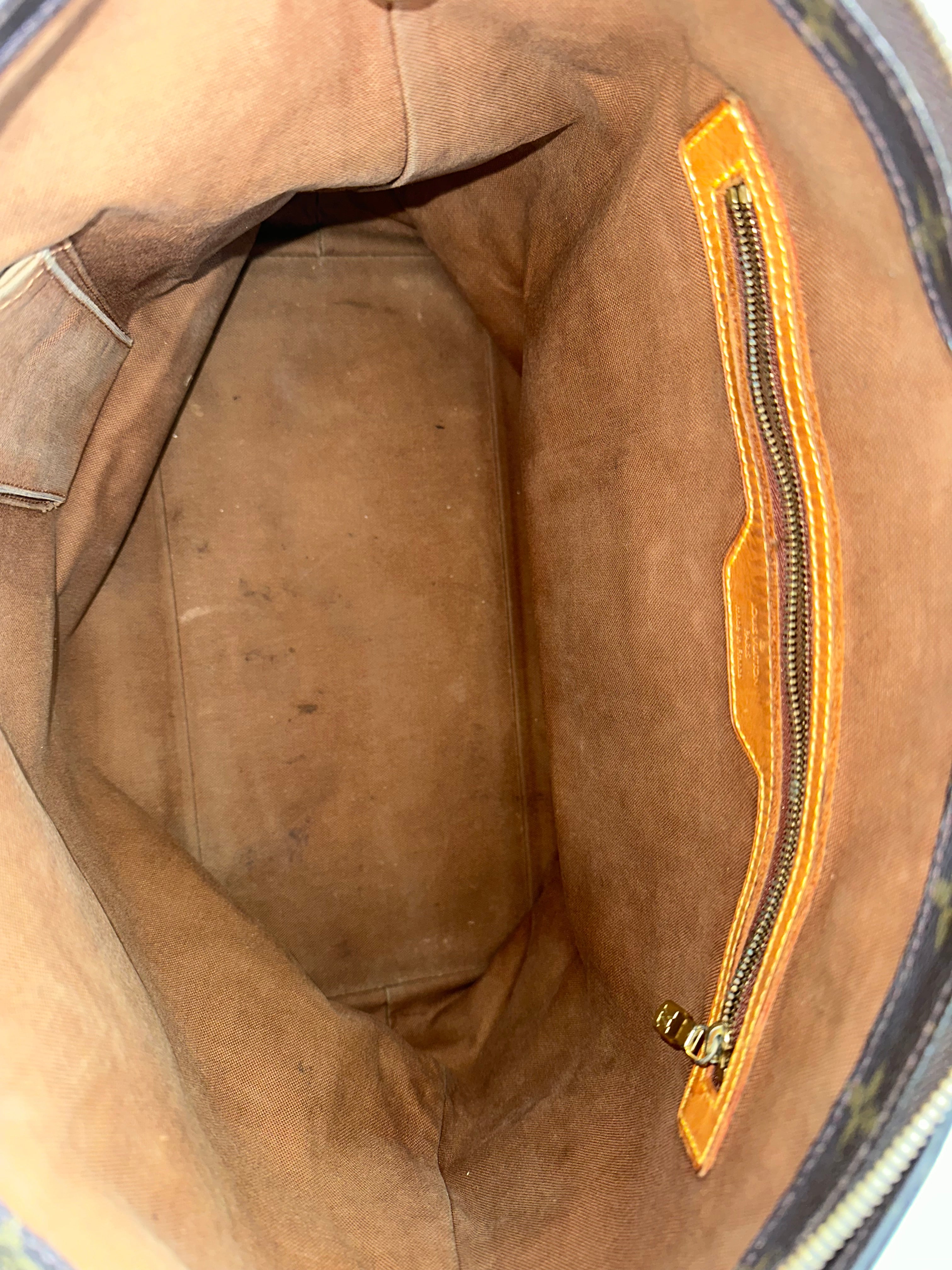 Louis Vuitton Cabas mezzo