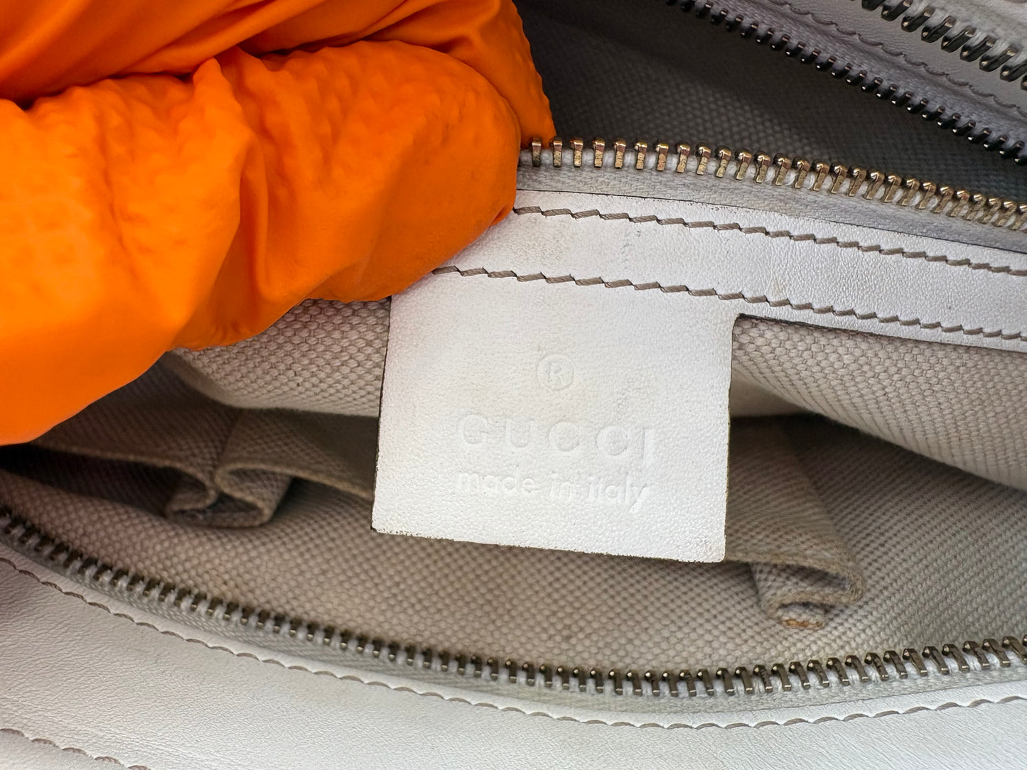 383541 - Gucci