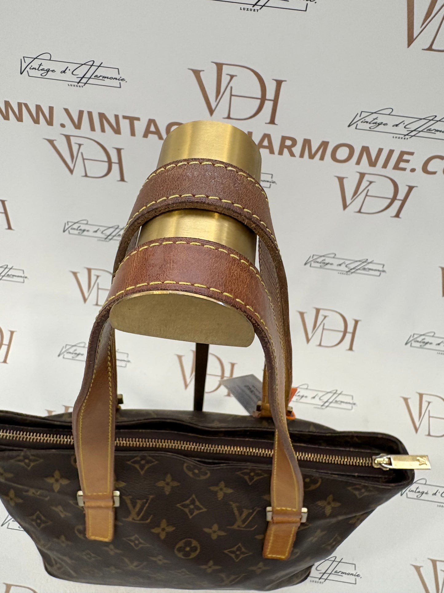 016908 - Louis Vuitton Cabas Piano