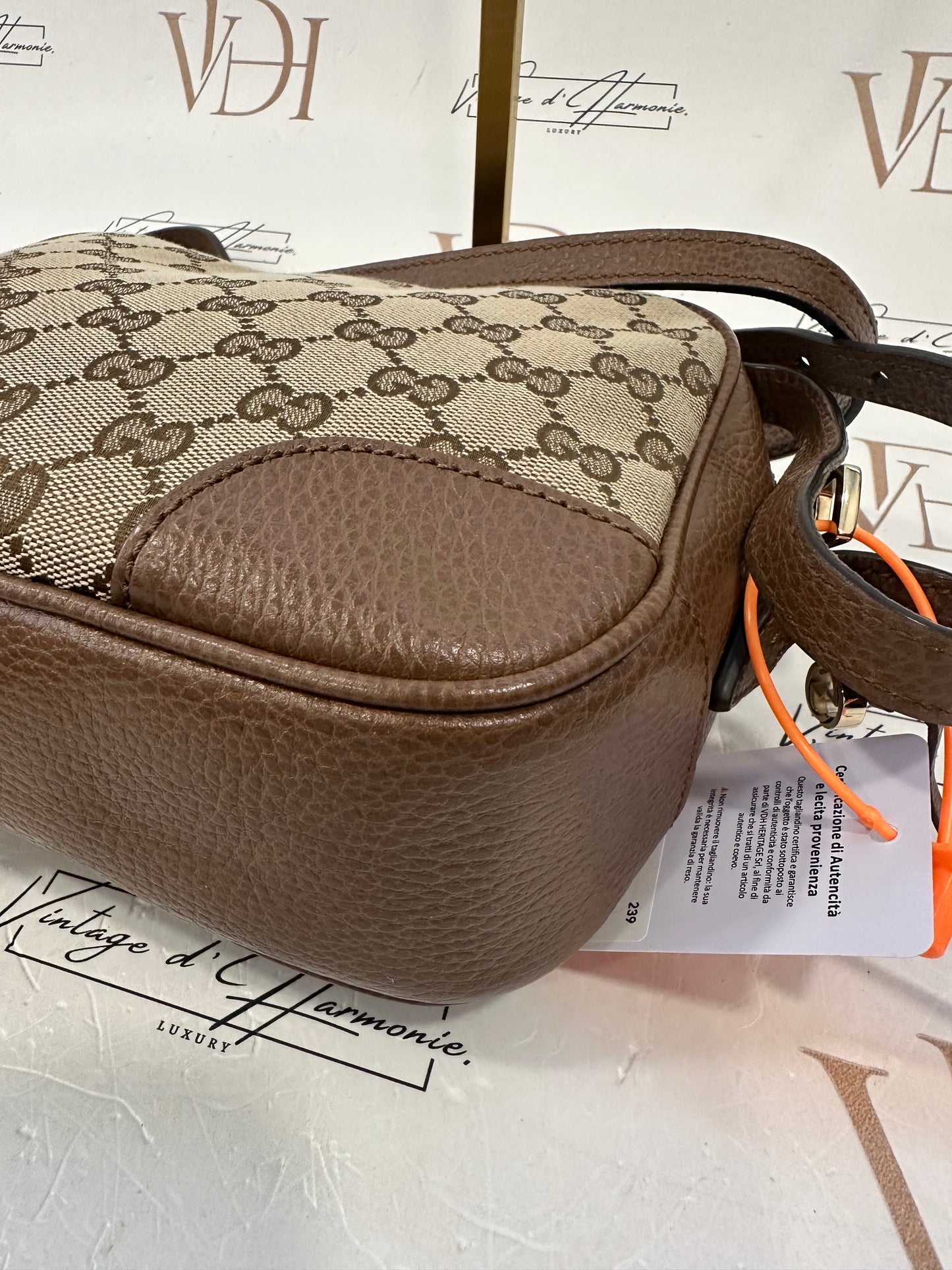 382881 - Gucci Bree