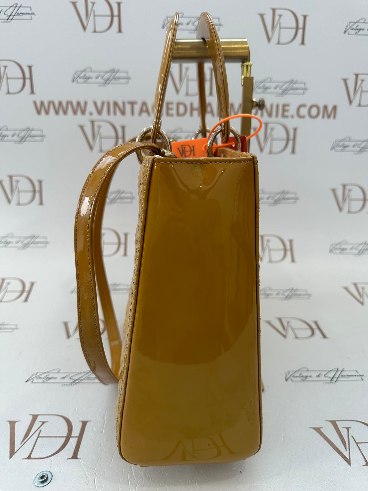 382638 - Dior Lady