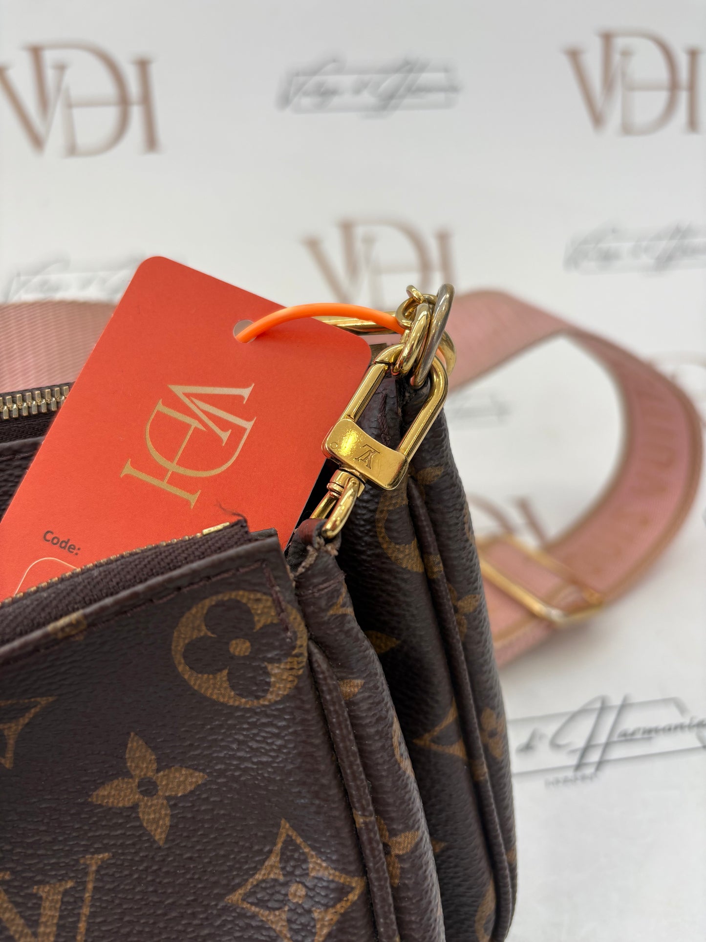 383355 - Louis Vuitton Multipochette