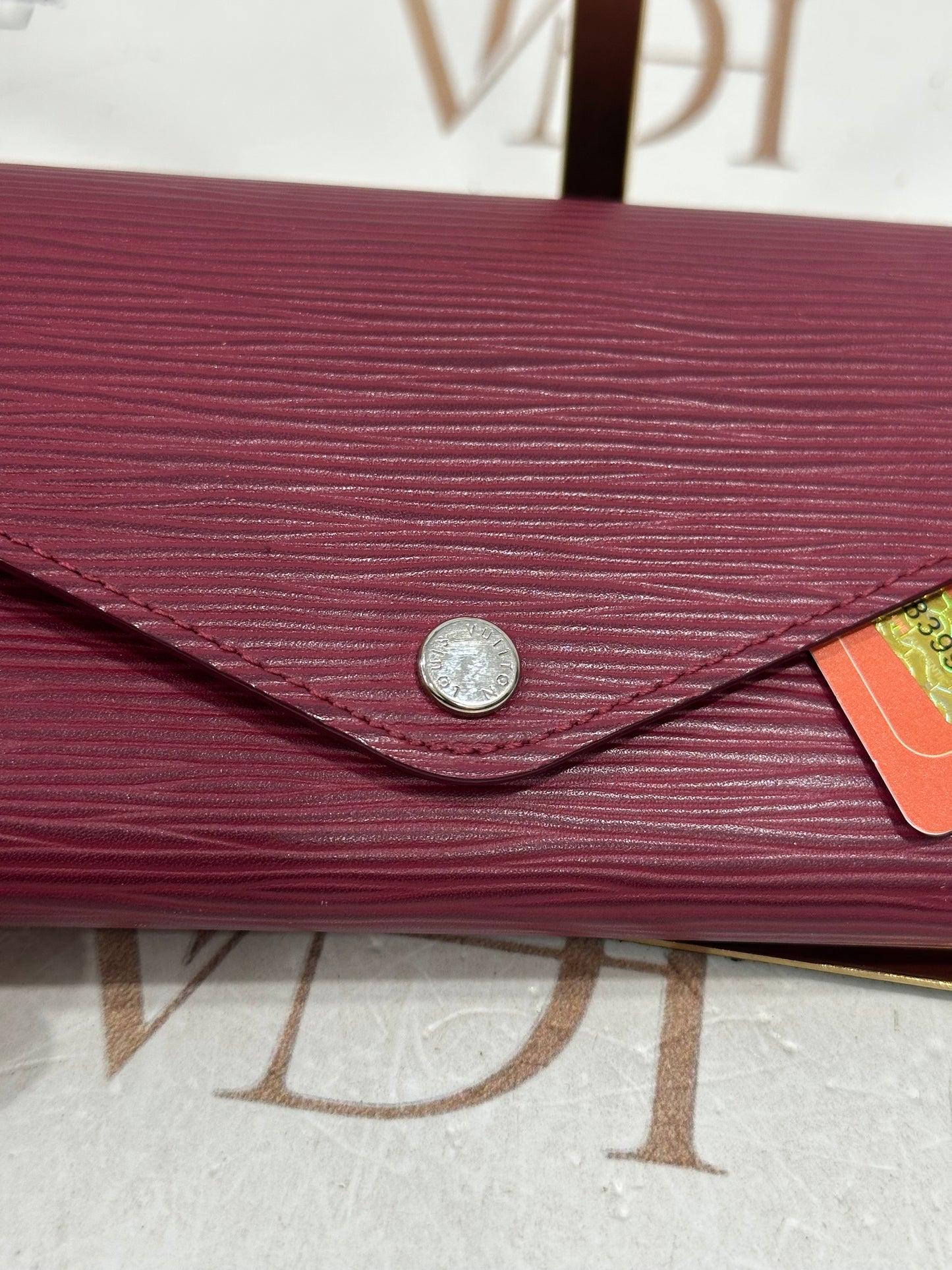 383993 - Louis Vuitton Josephine Wallet
