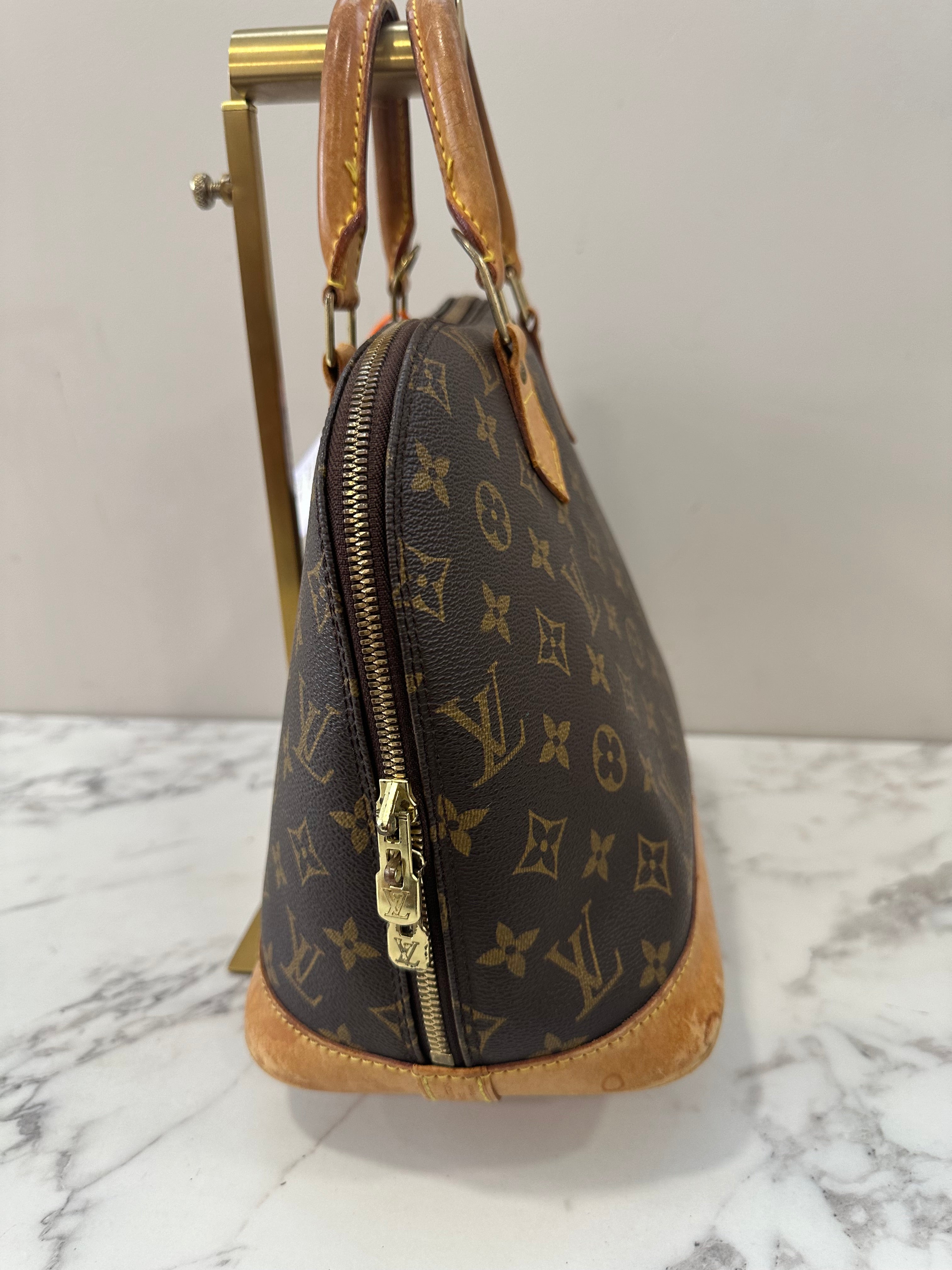 Louis Vuitton Alma