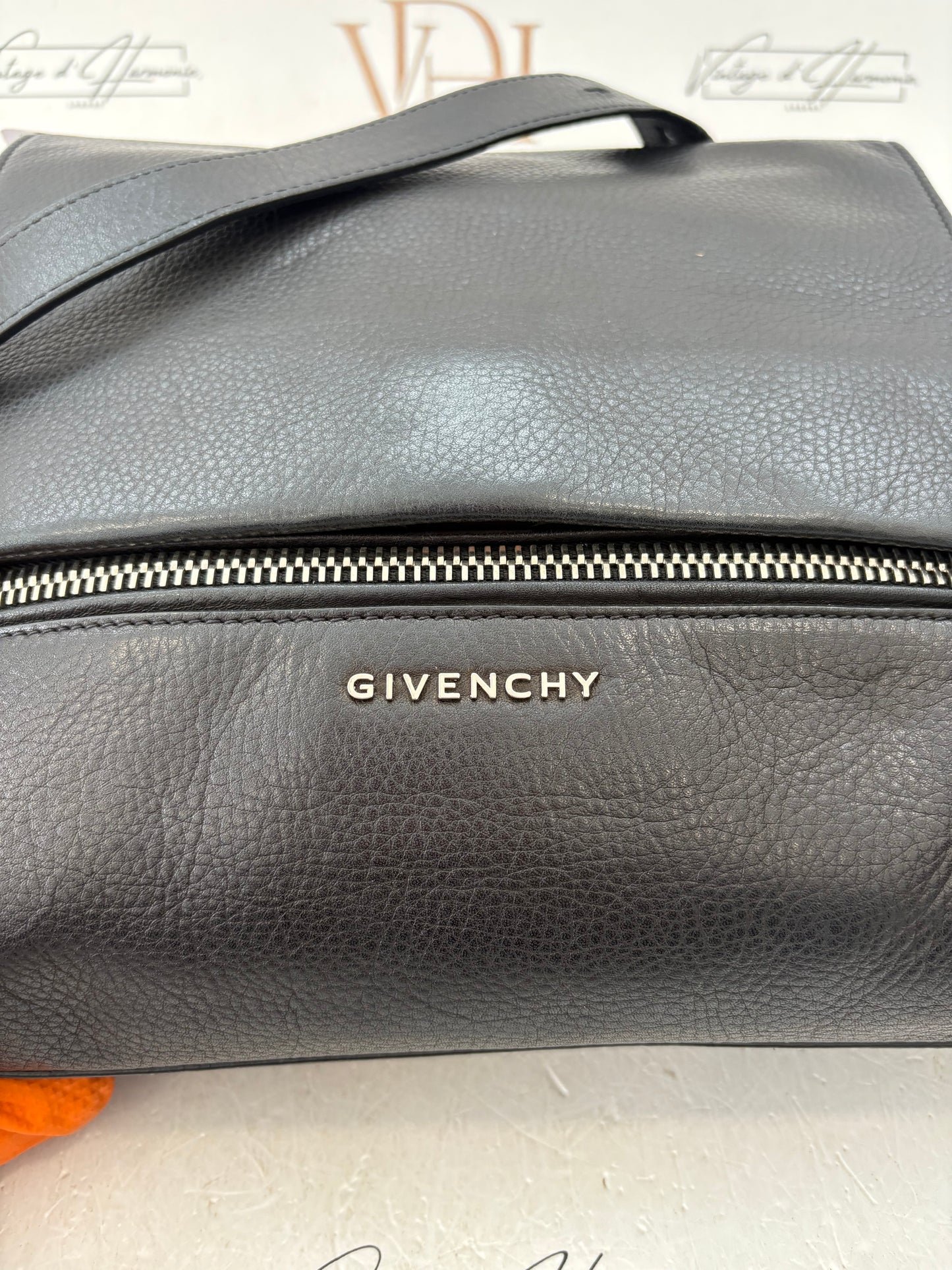 201276 - Givenchy Pandora