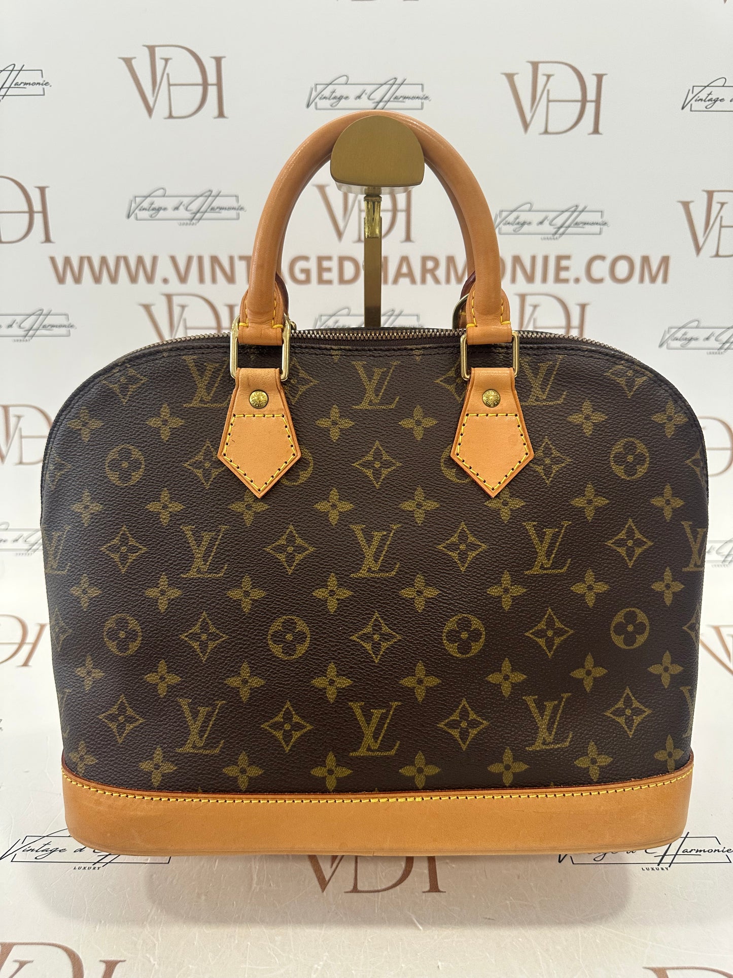 016897 - Louis Vuitton Alma