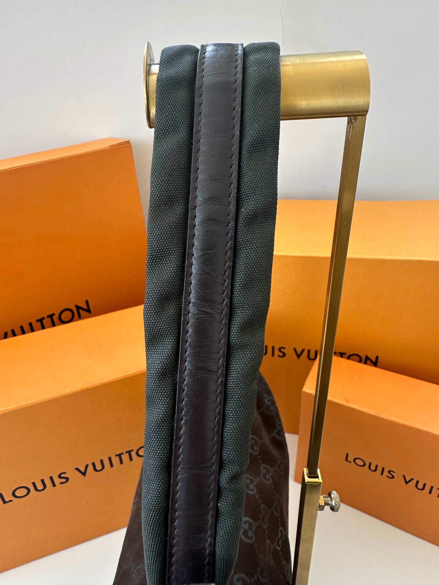 Gucci Suede Dark