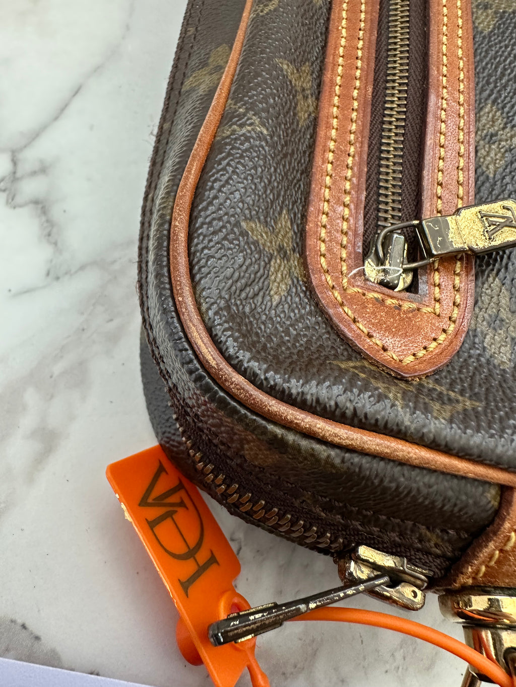 Louis Vuitton Dragonne GM