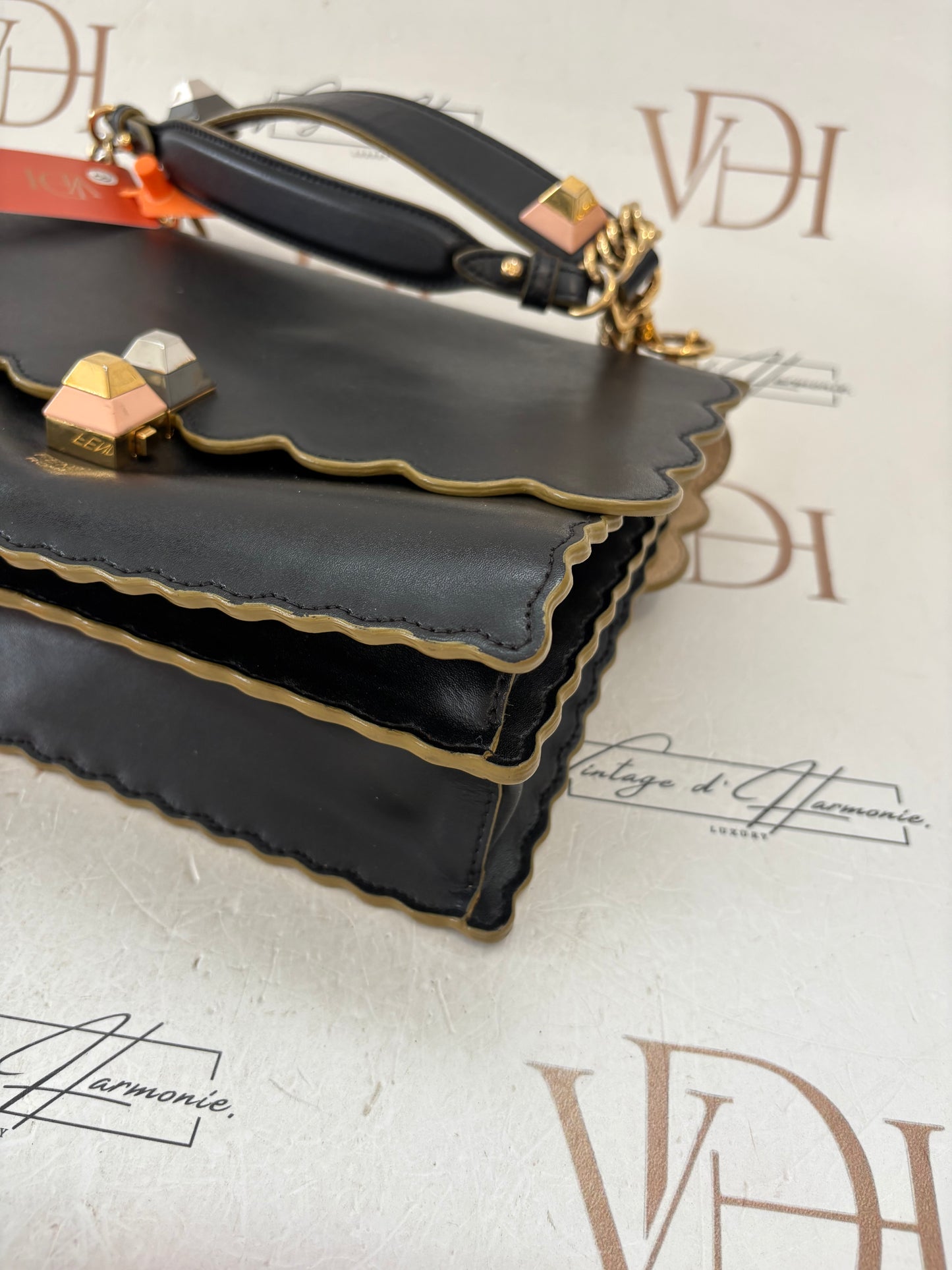 200740 - Fendi Kan