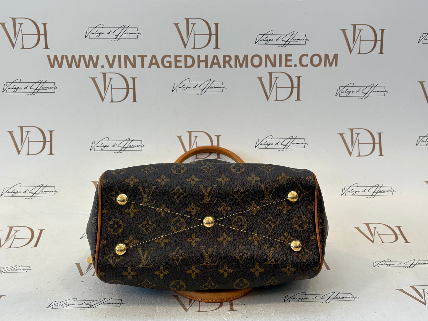 018378 - Louis Vuitton Tivoli PM