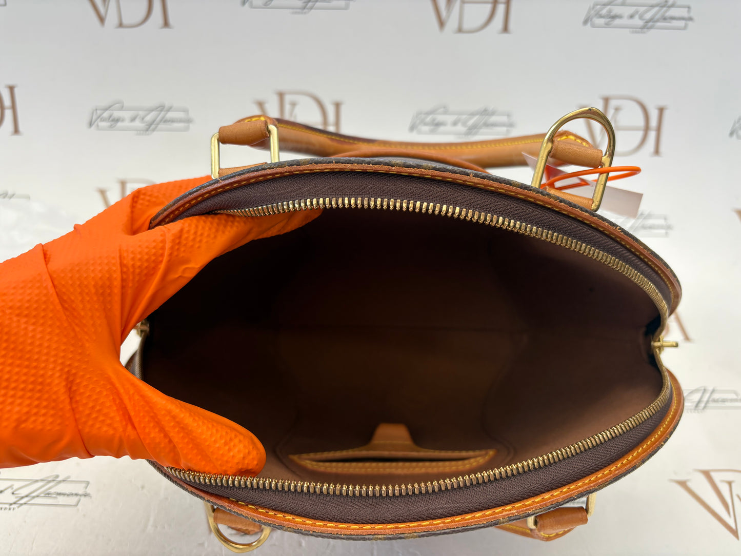 018134 - Louis Vuitton Ellipse