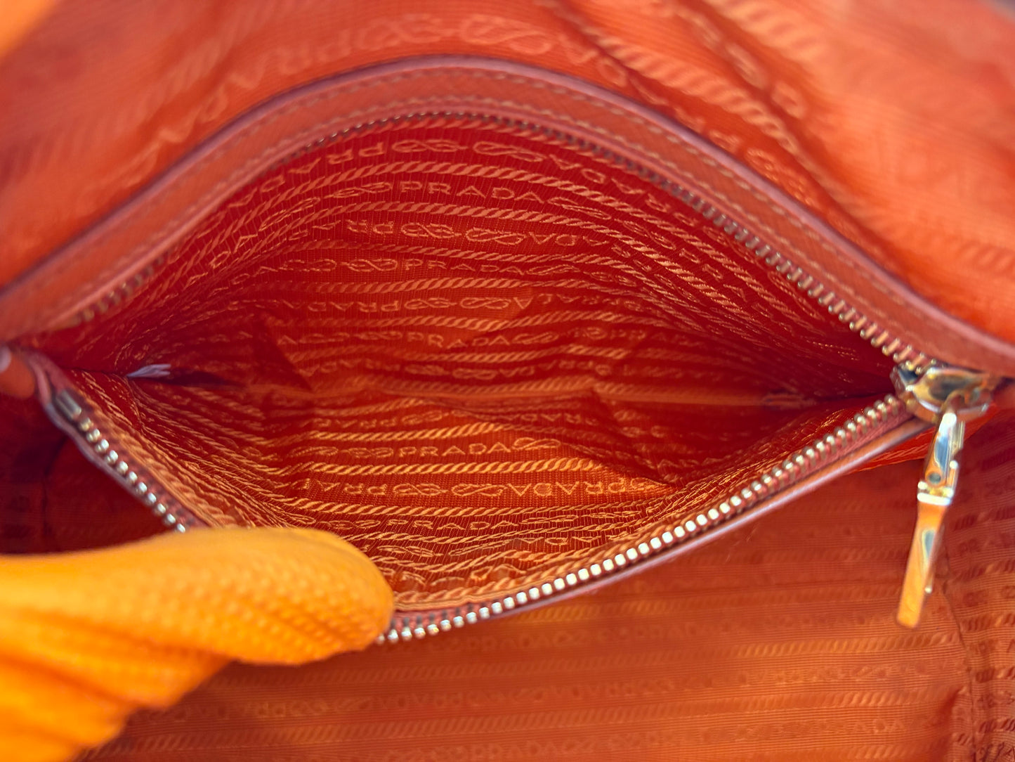 383520 - Prada Orange