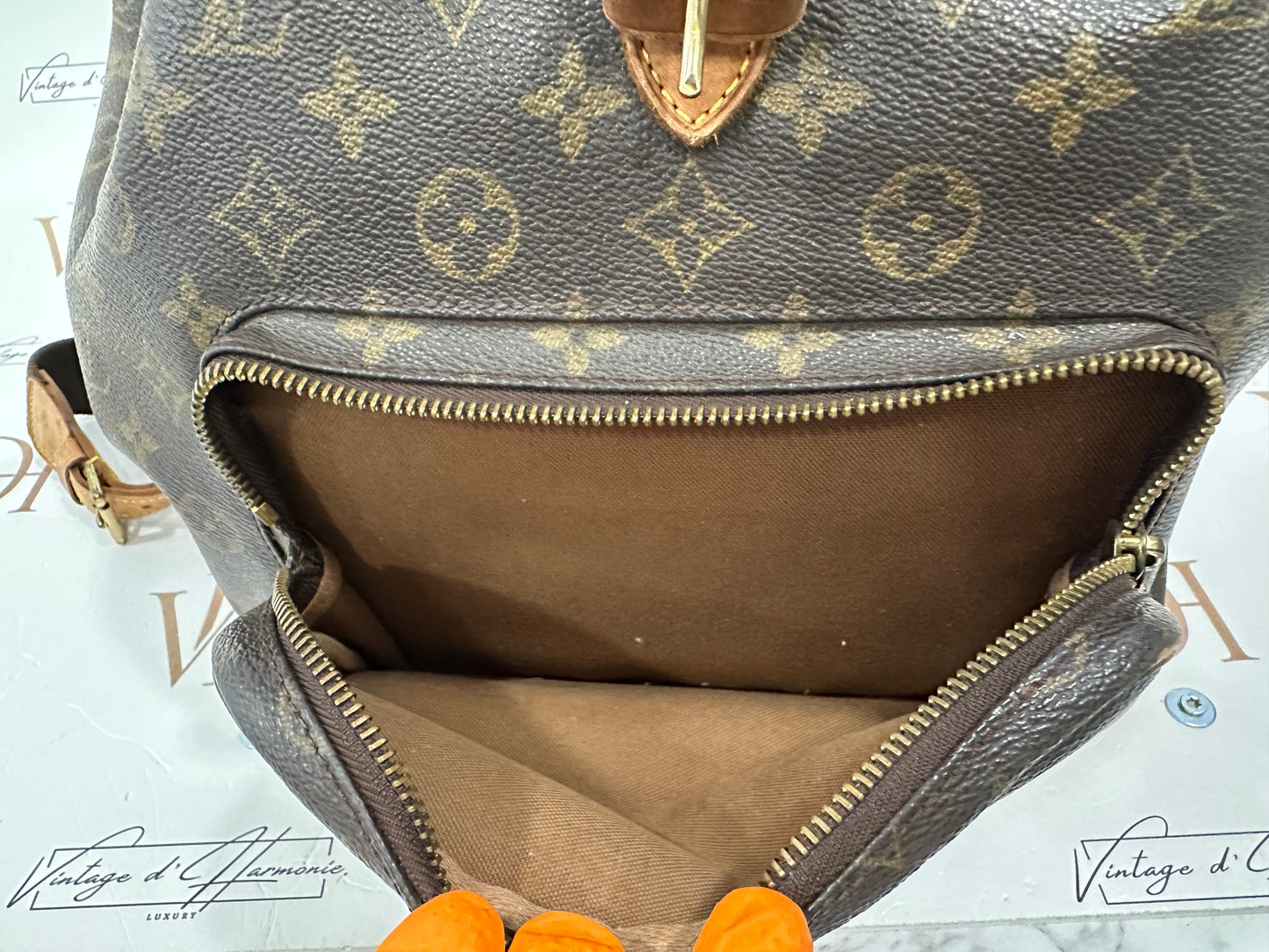 017793 - Louis Vuitton Montsouris GM