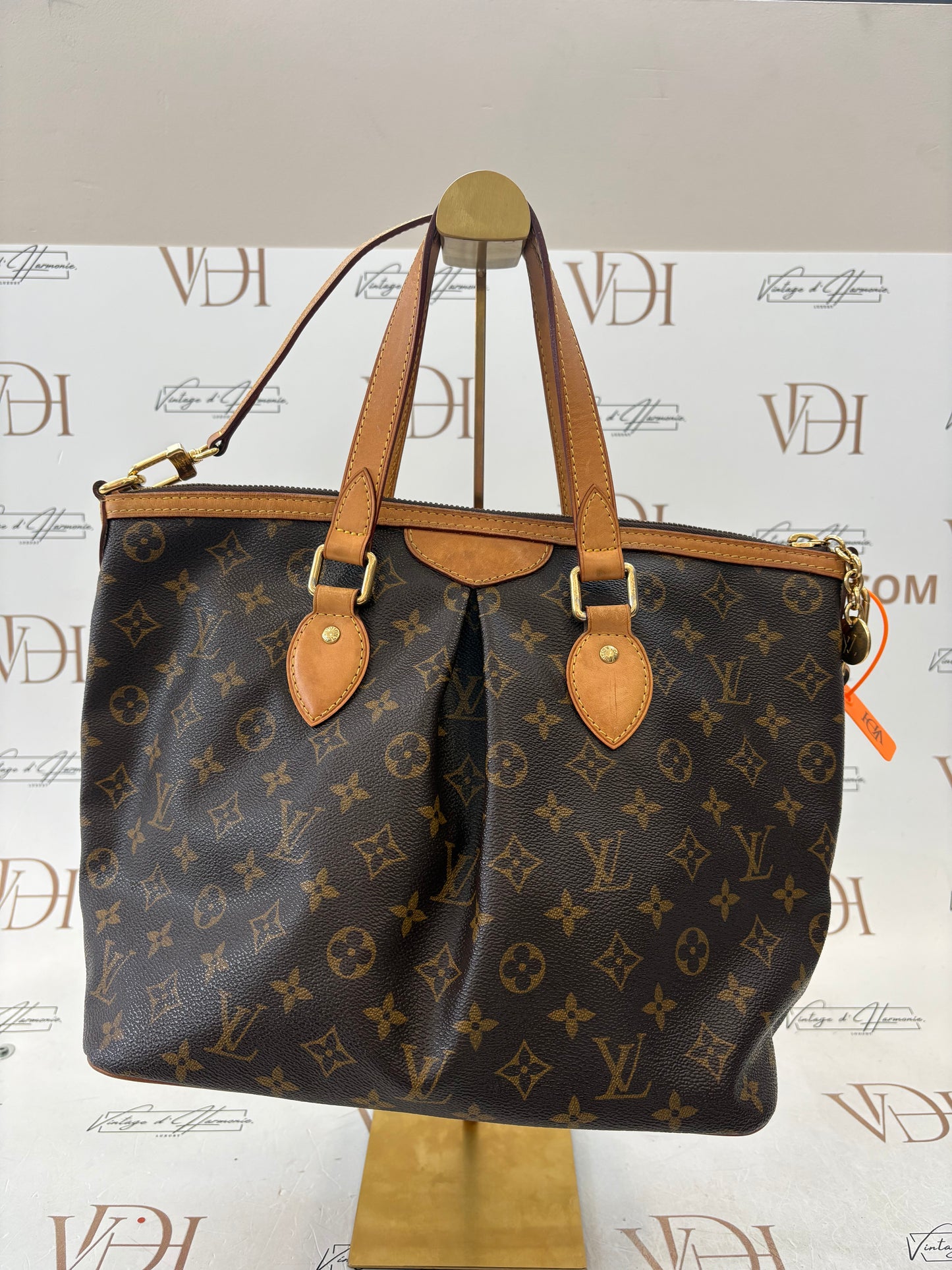 384205 - Louis Vuitton Palermo