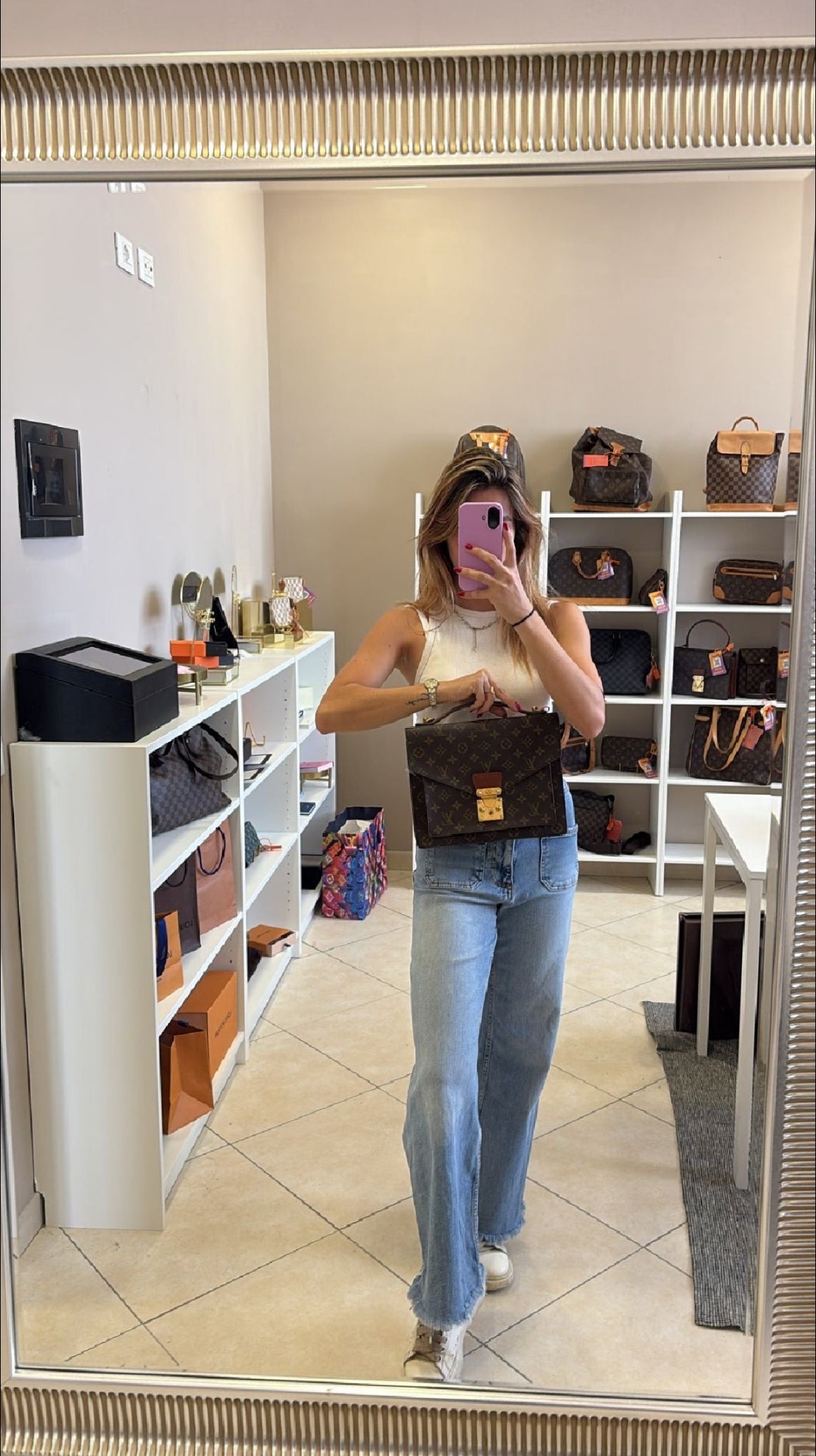 Louis Vuitton Monceau 28