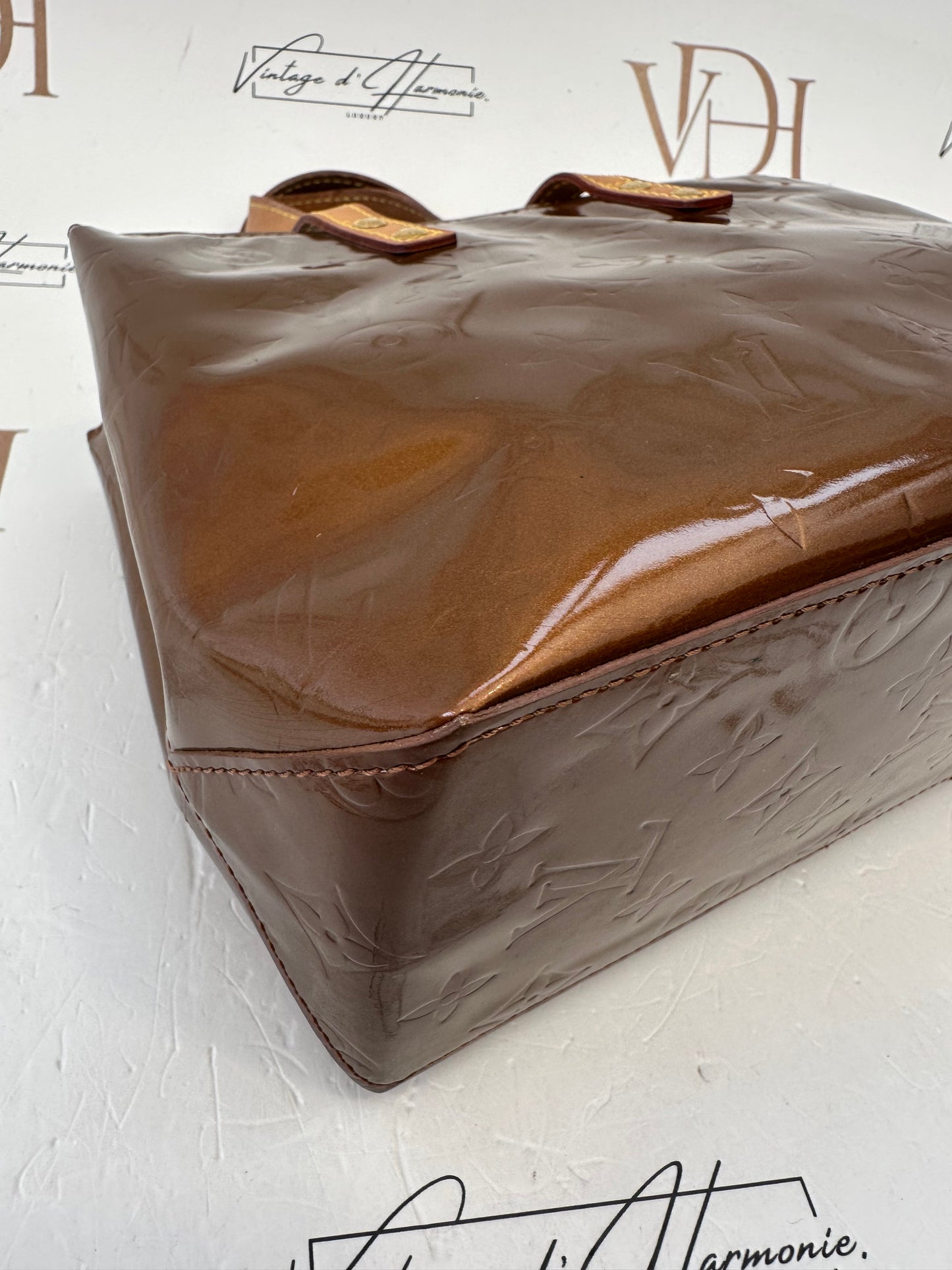 017750 - Louis Vuitton Bronze Vernis Reade PM