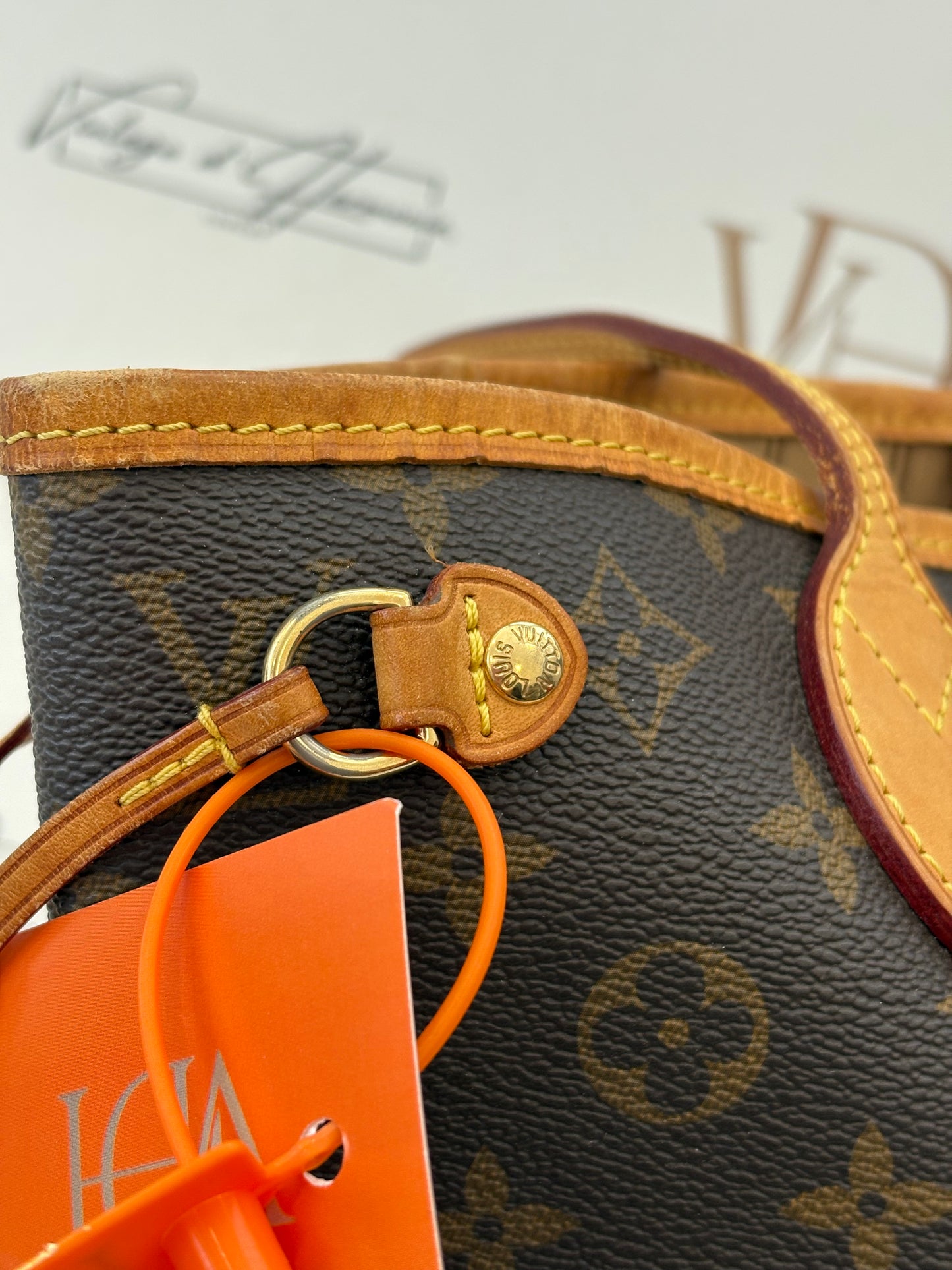 018855 - Louis Vuitton Neverfull PM