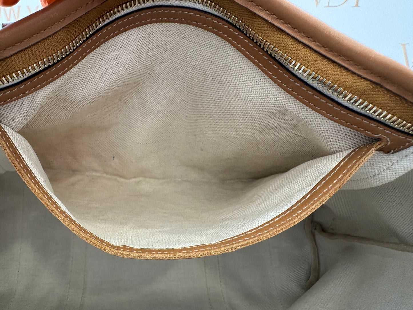 383048 - Gucci Brown
