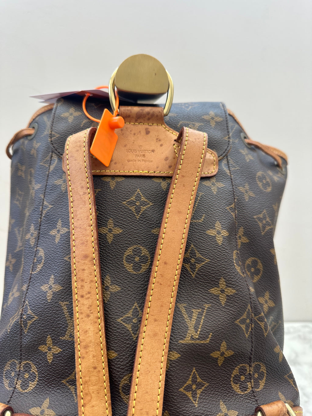 Louis Vuitton Montsouris MM