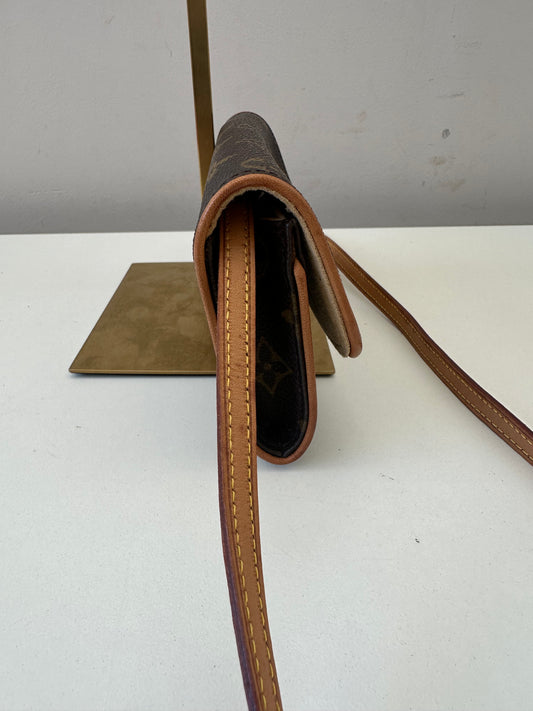 Louis Vuitton Pochette Twin PM