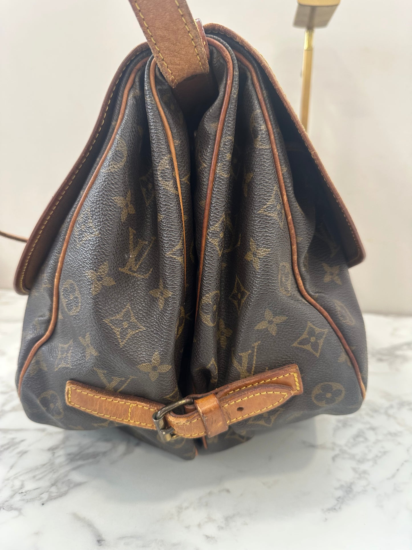 Louis Vuitton Saumur 35
