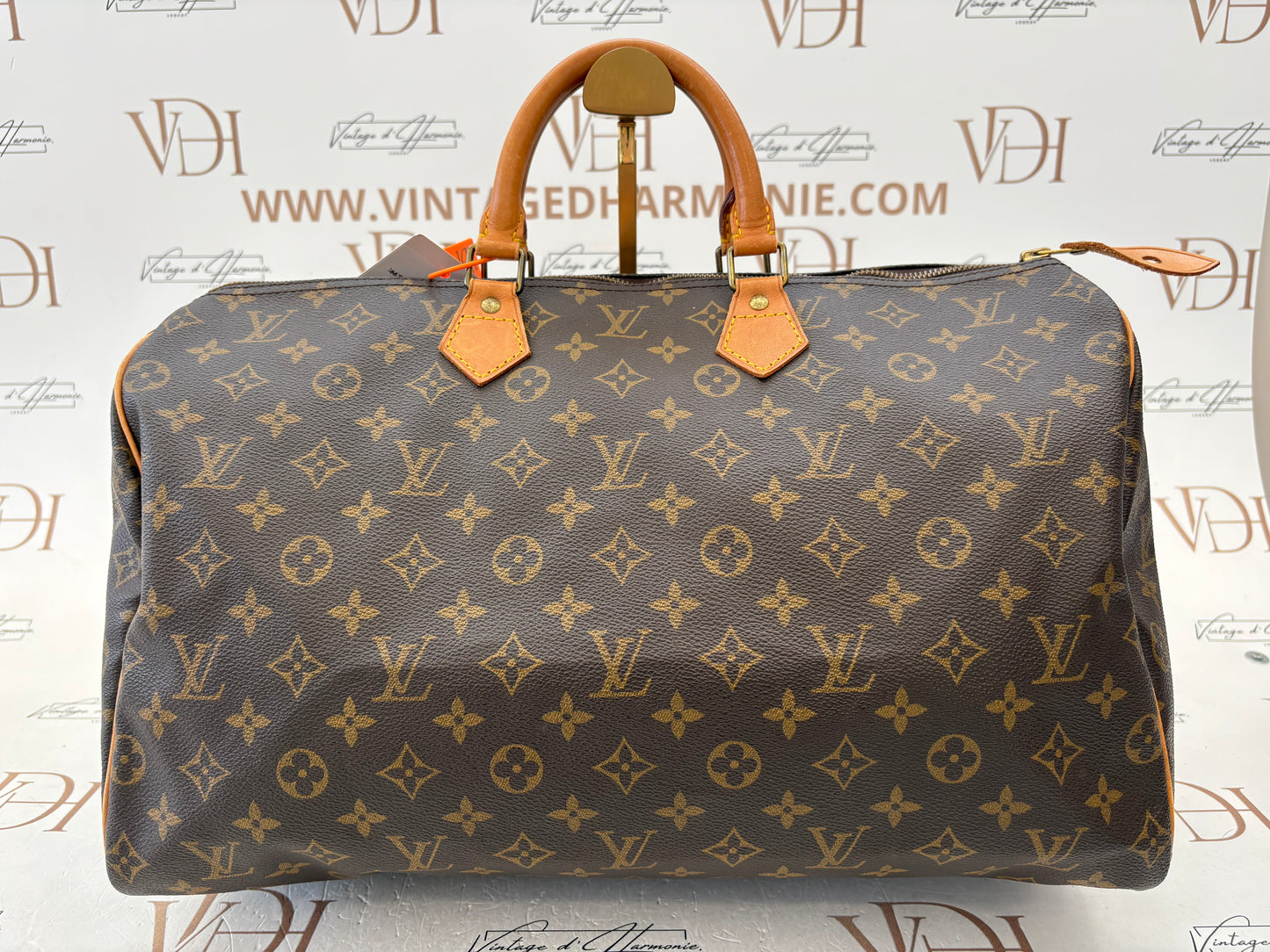 018876 - Louis Vuitton Speedy 40